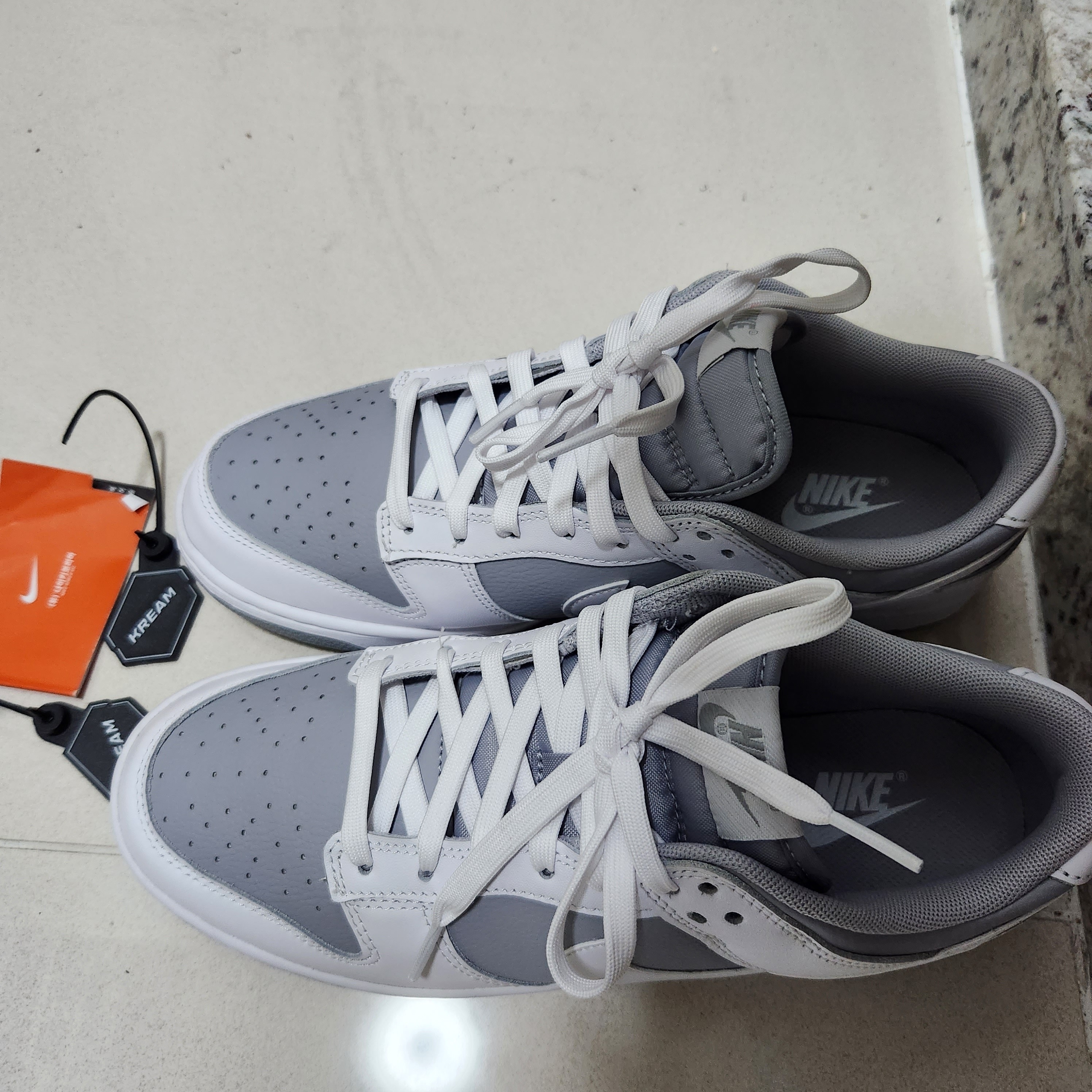 Nike Dunk Low Retro White Neutral Grey 착용 스타일 - 3