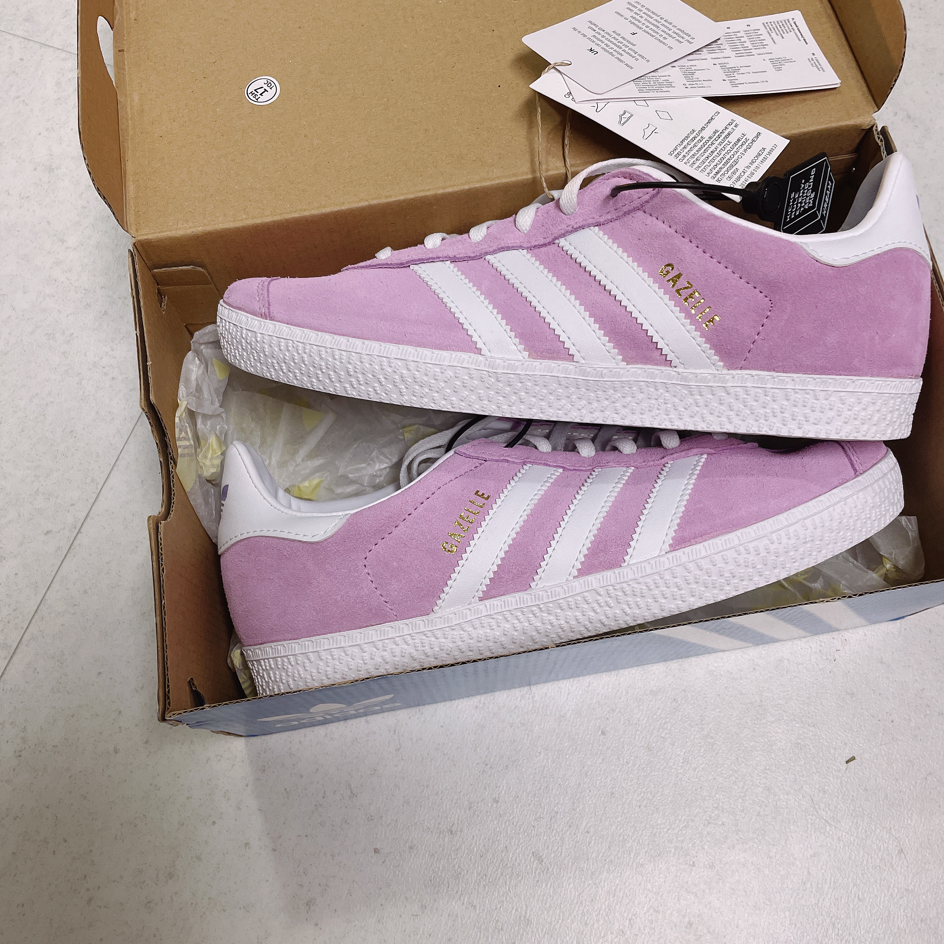 (J) Adidas Gazelle Bliss Lilac 착용 스타일