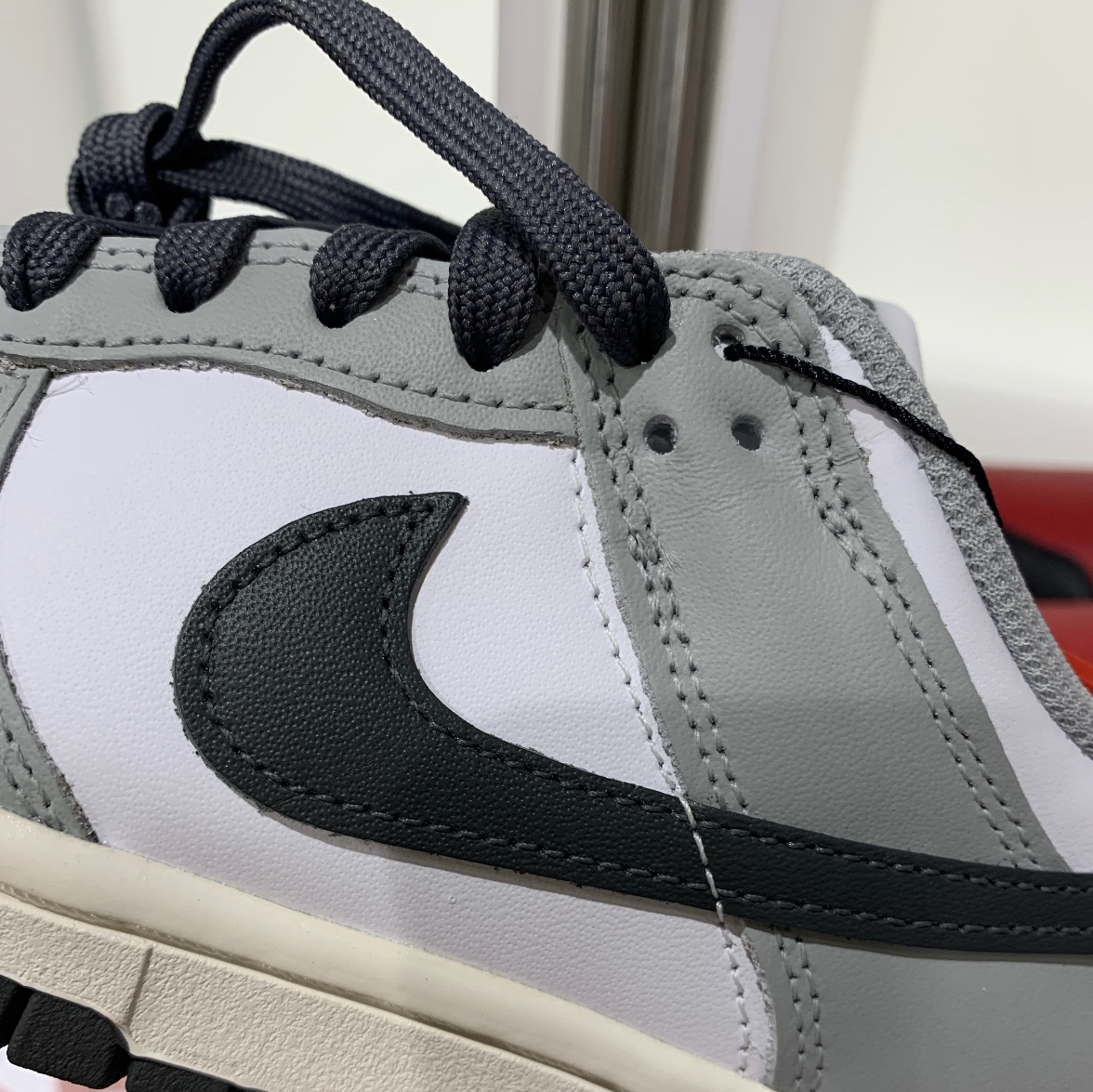 (W) Nike Dunk Low Light Smoke Grey 착용 스타일