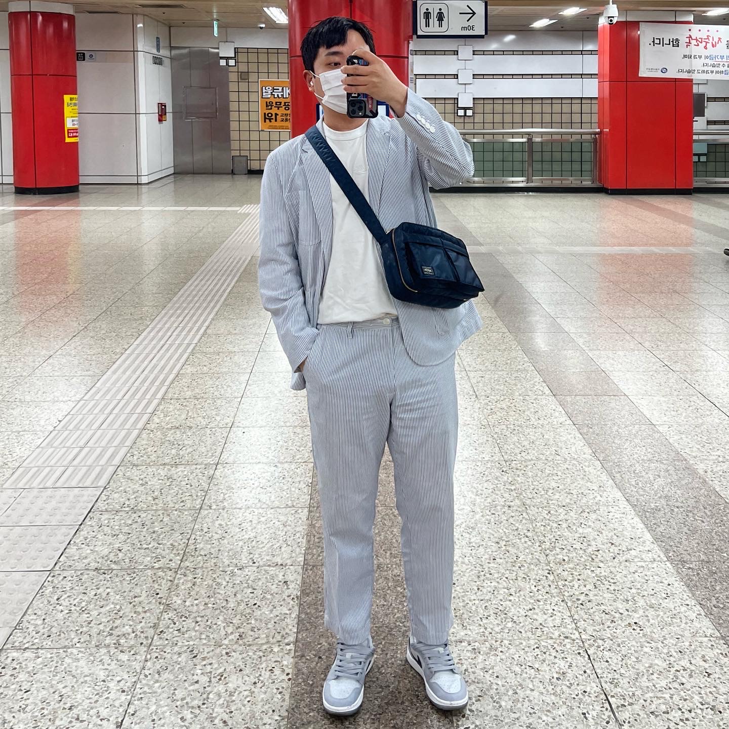 Porter Tanker Shoulder Bag S Iron Blue, Jordan 1 Low Golf Wolf Grey 착용 스타일