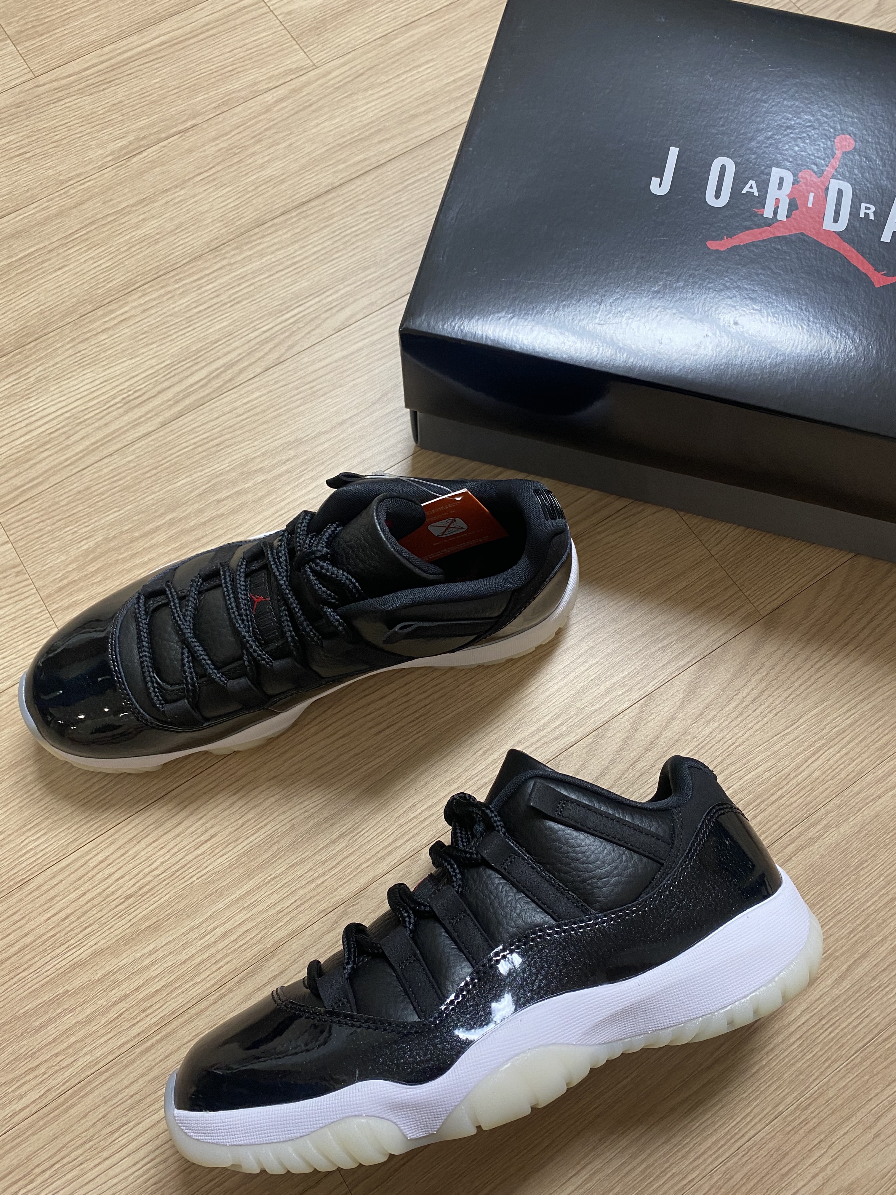 Jordan 11 Retro Low 72-10 착용 스타일
