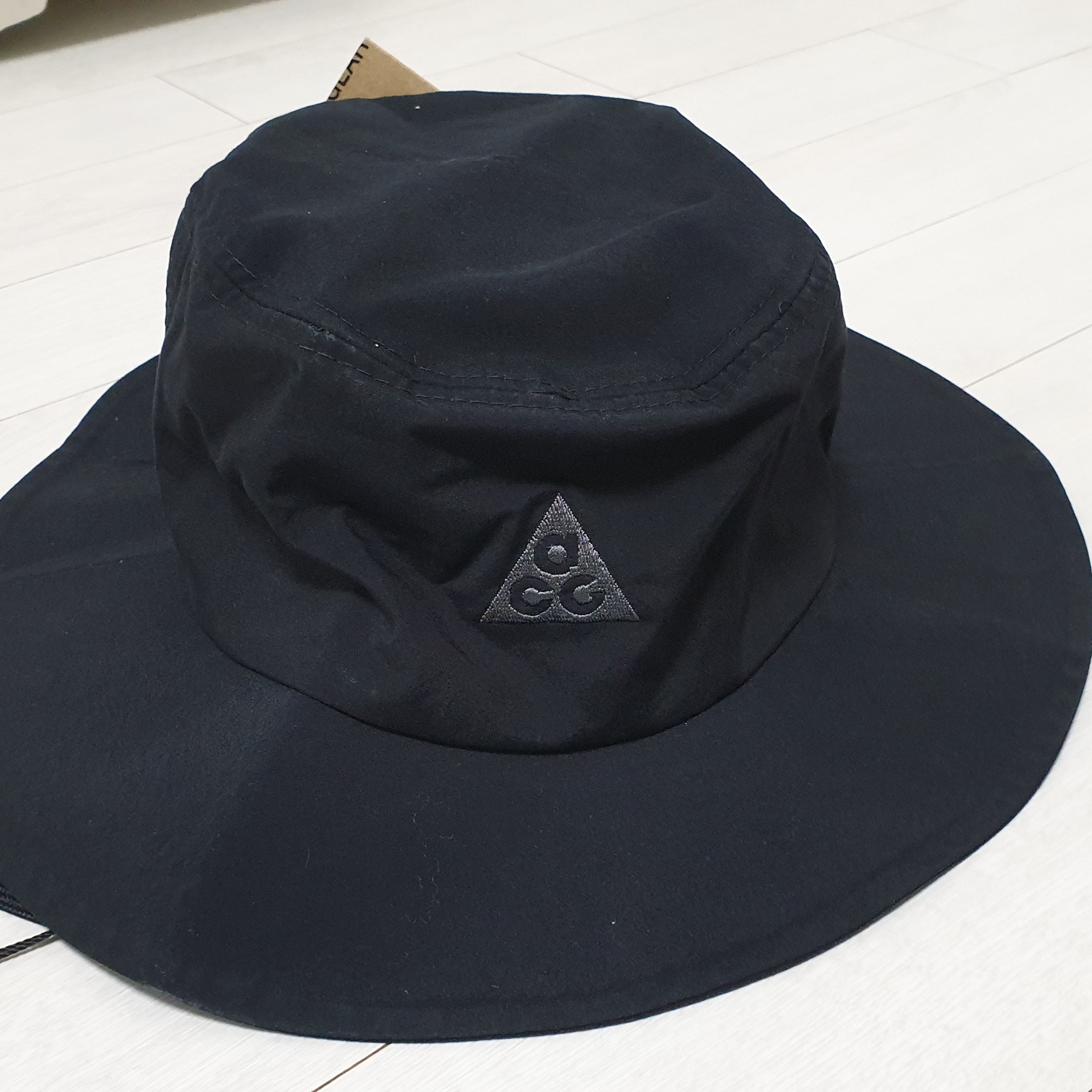 Nike NRG ACG Bucket Black 착용 스타일