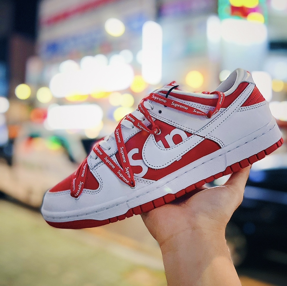 Nike Dunk Low Retro Championship Red 착용 스타일