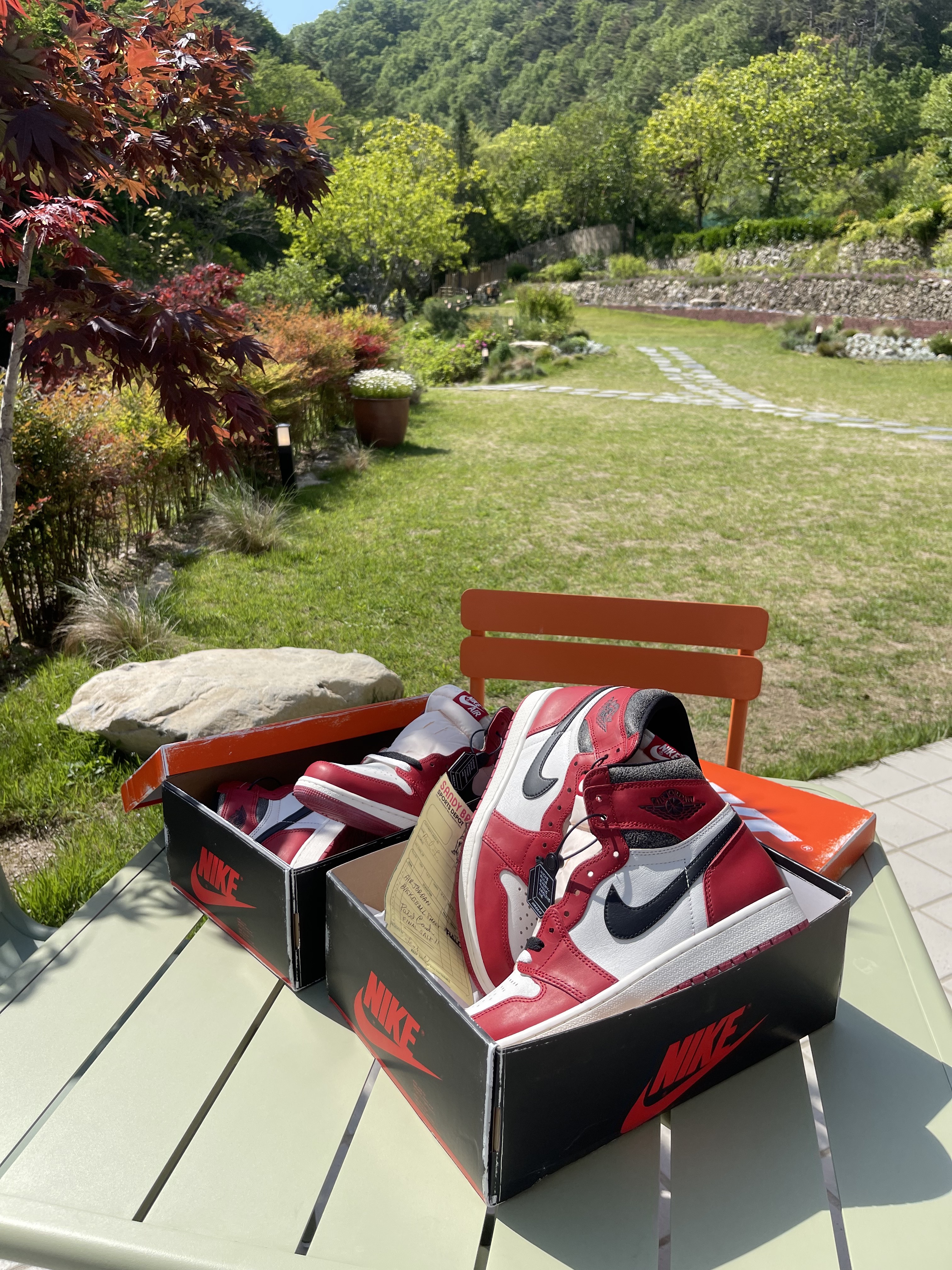 Jordan 1 Retro High OG Chicago 2022, (GS) Jordan 1 Retro High OG Chicago 2022 착용 스타일 - 1