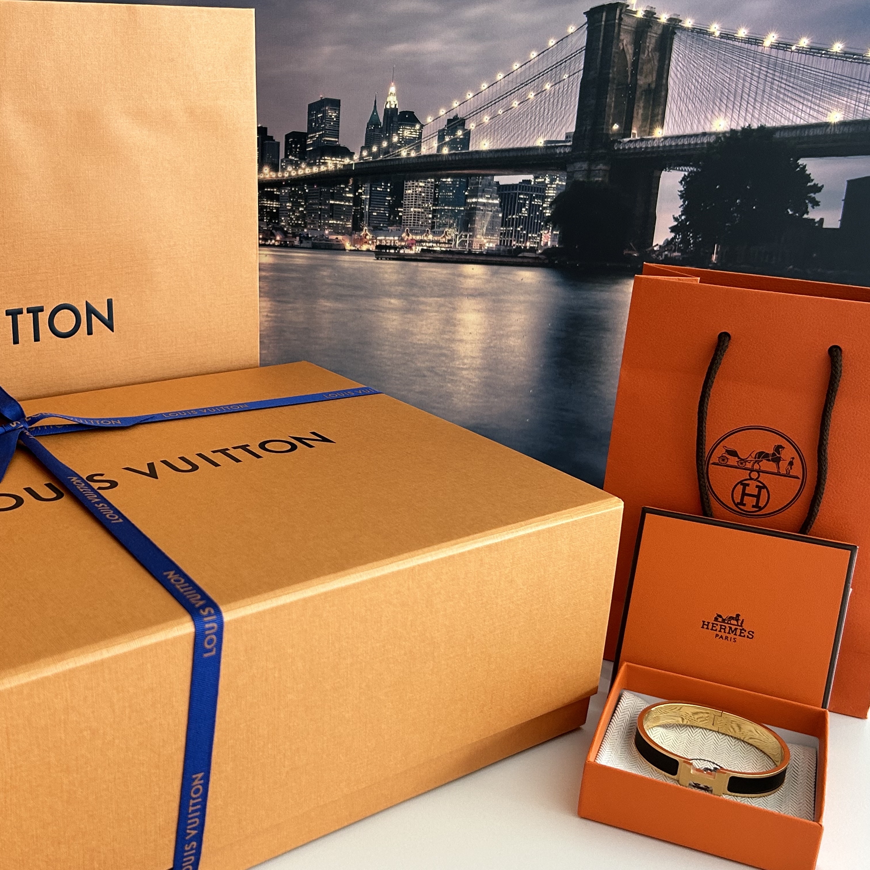 Hermes Clic HH Bracelet Gold & Noir Mat 착용 스타일 - 2