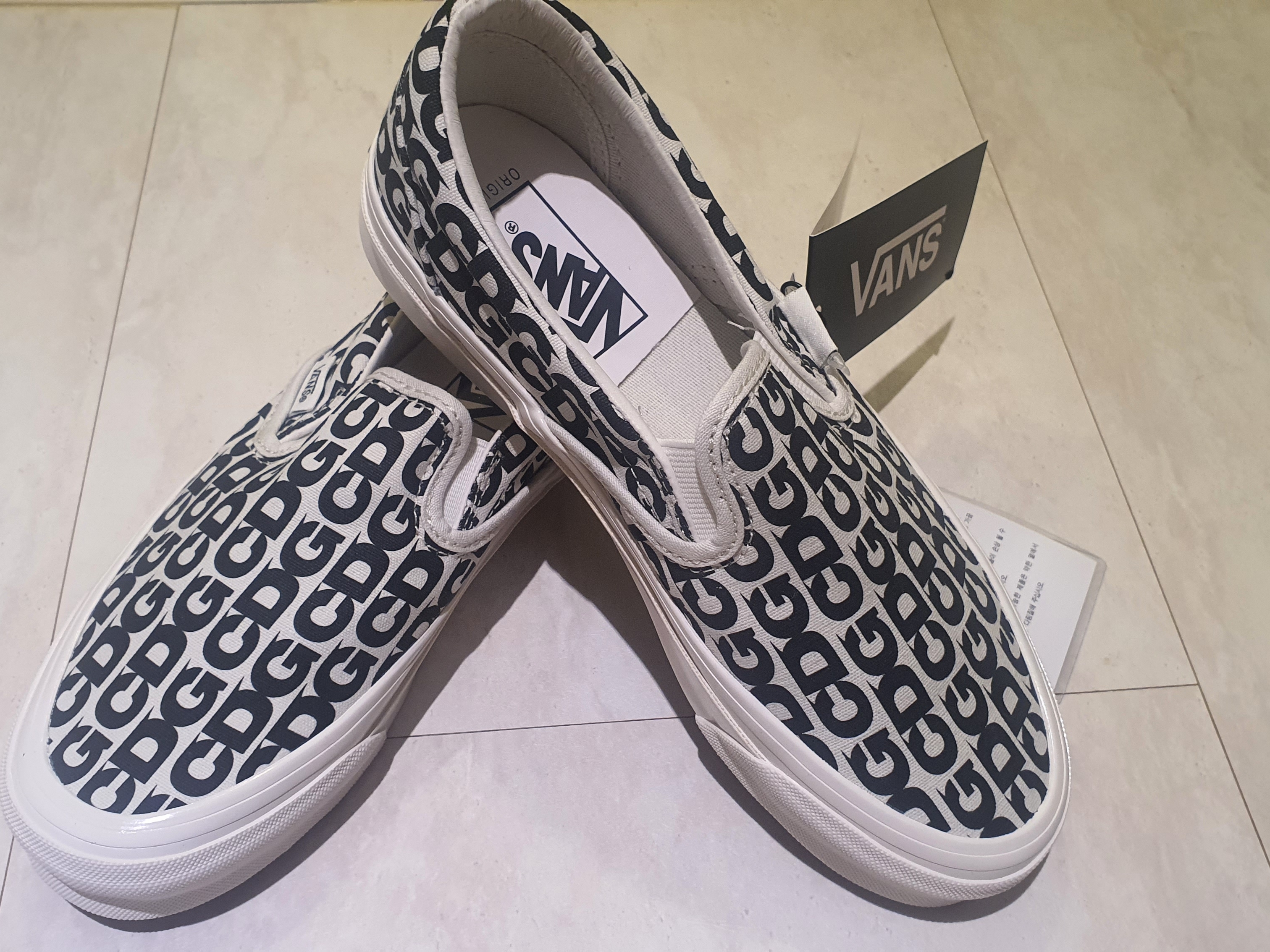 Vans Vault x CDG Slip-On LX White 착용 스타일 - 2