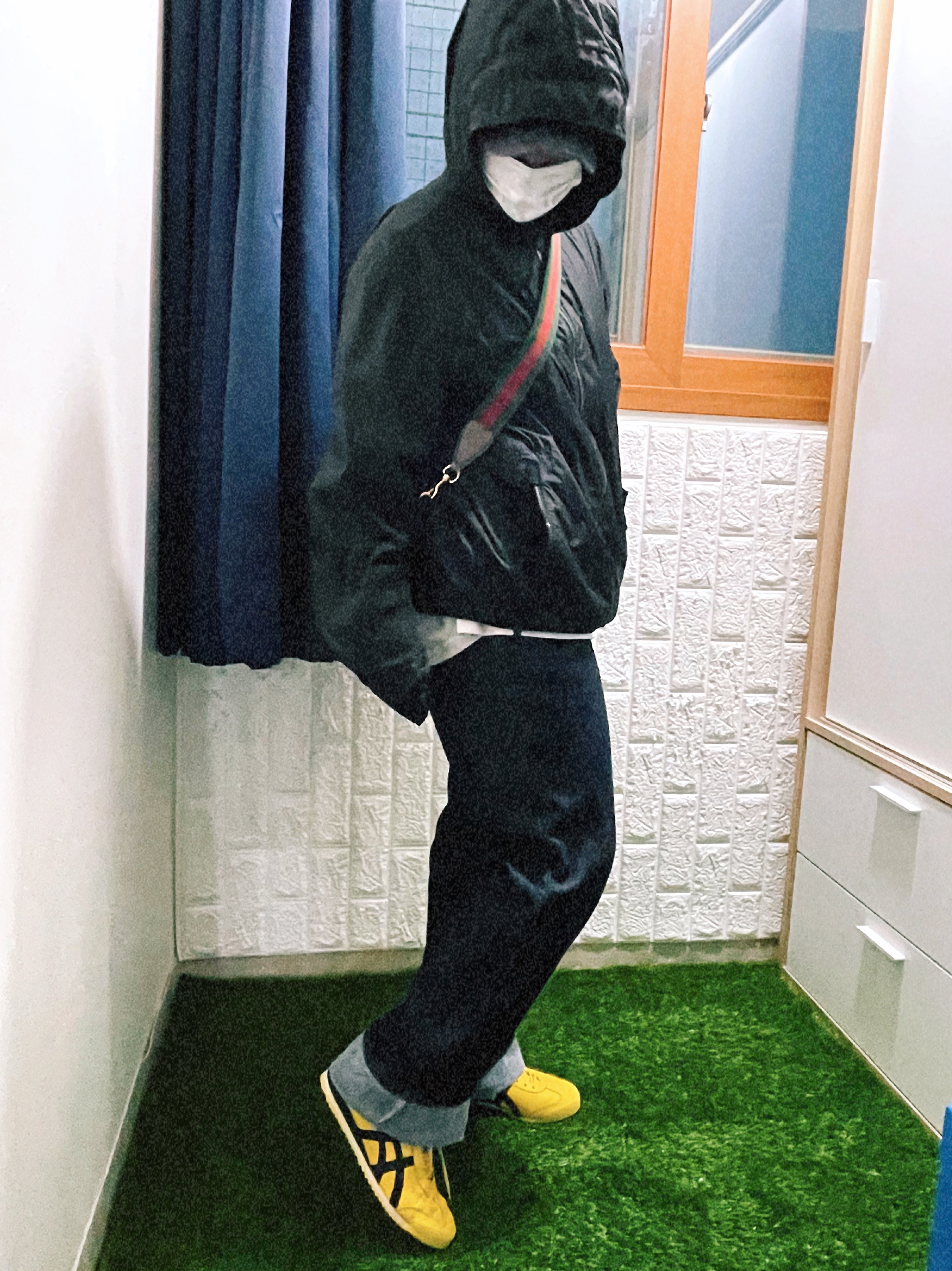 Onitsuka Tiger Mexico 66 SD Yellow Black 착용 스타일