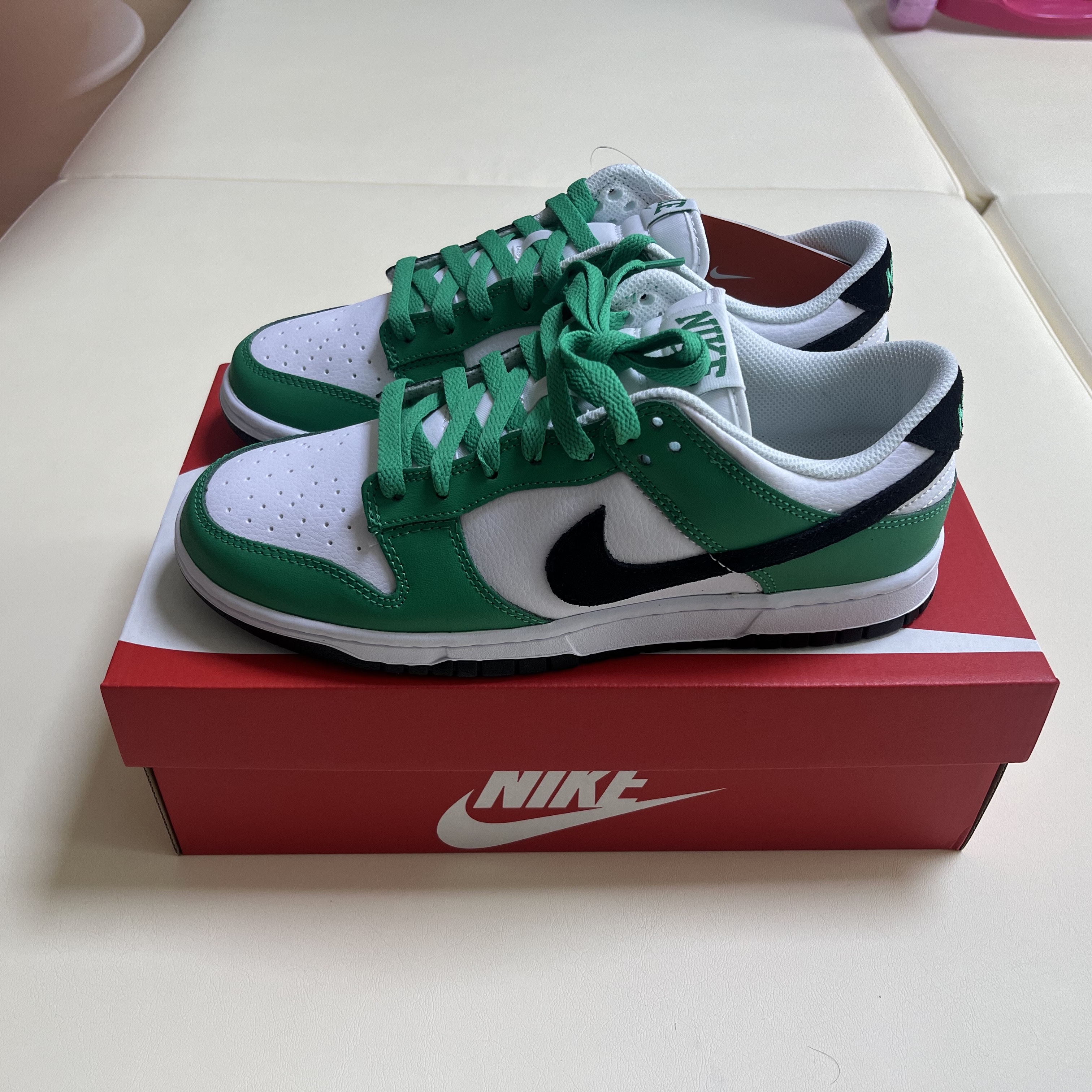 Nike Dunk Low White Green 착용 스타일 - 1