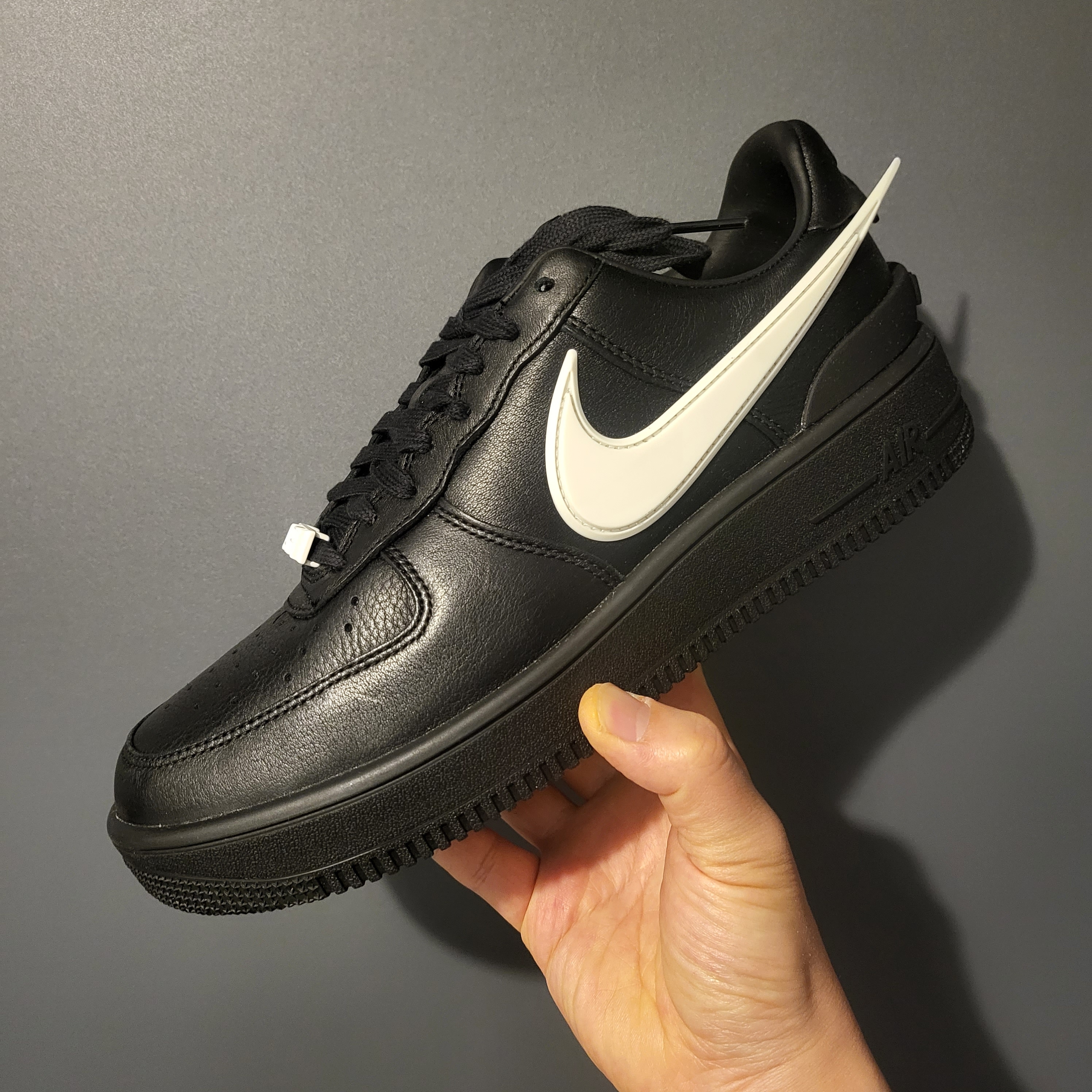 Nike x Ambush Air Force 1 Low SP Black 착용 스타일 - 1