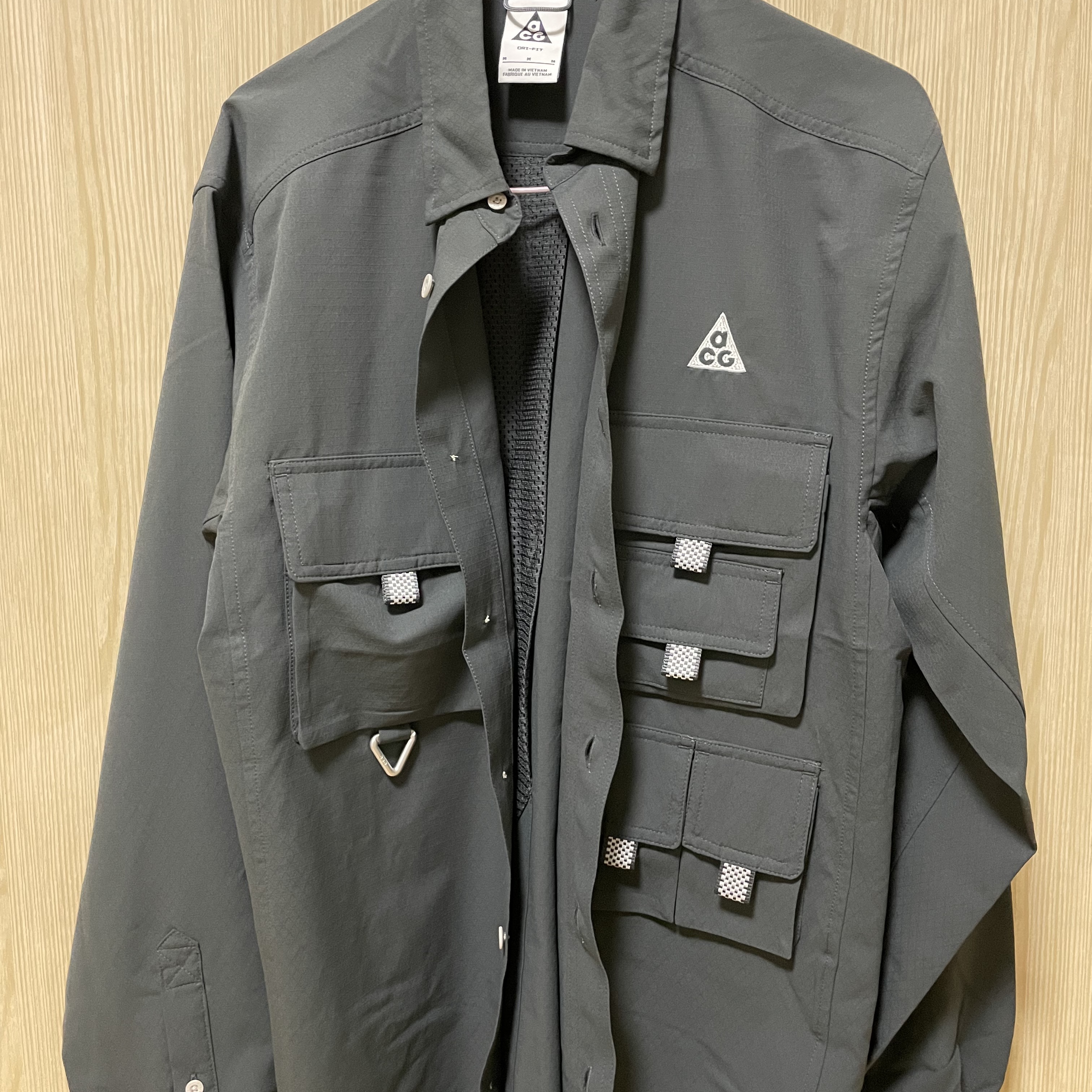 Nike ACG Dri-Fit UV Devastation Trail Shirt Dark Smoke Grey - Asia 착용 스타일