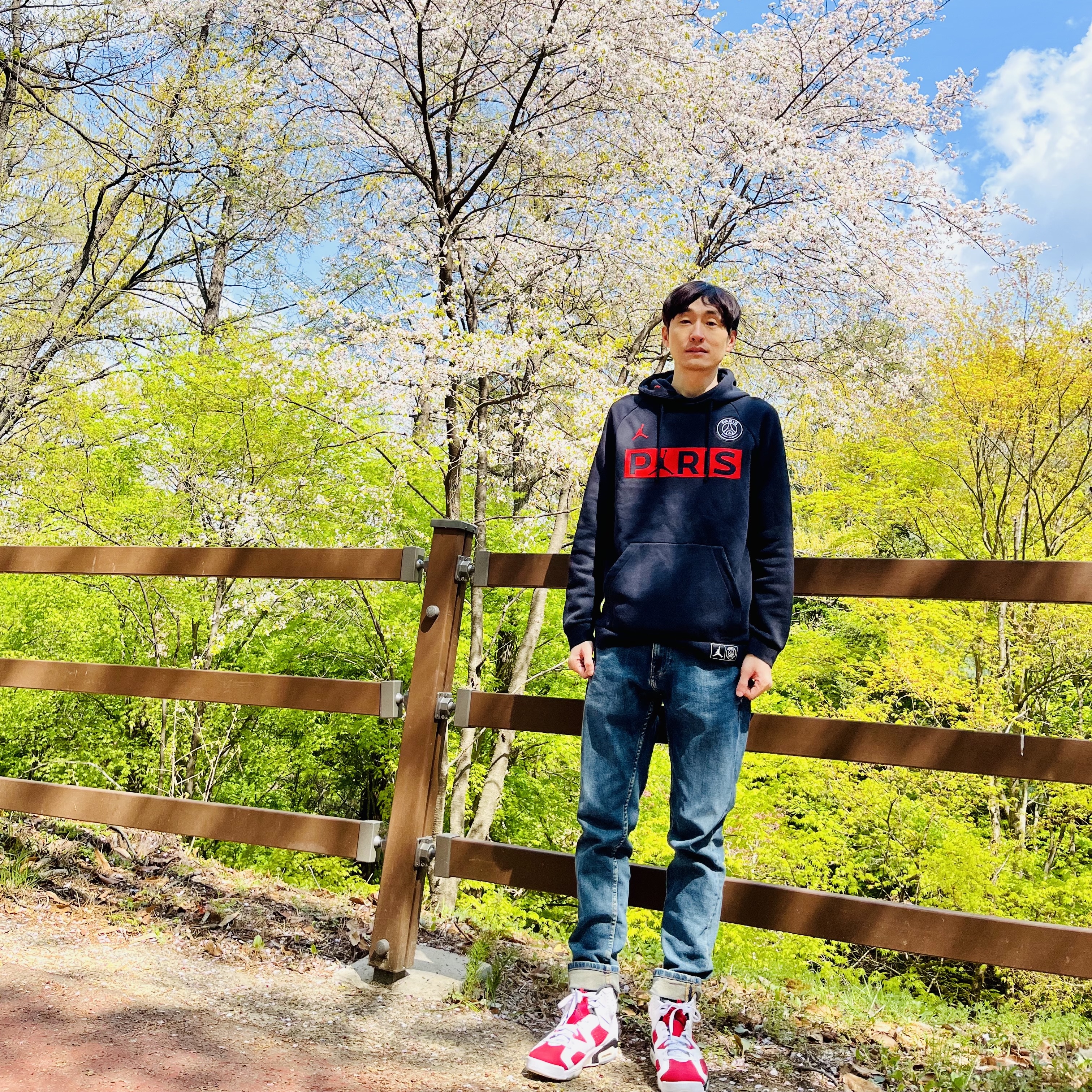 Jordan 6 Retro Carmine 2021, Jordan x Paris Saint-Germain Wordmark Fleece Pullover Hoodie Black - US/EU 착용 스타일