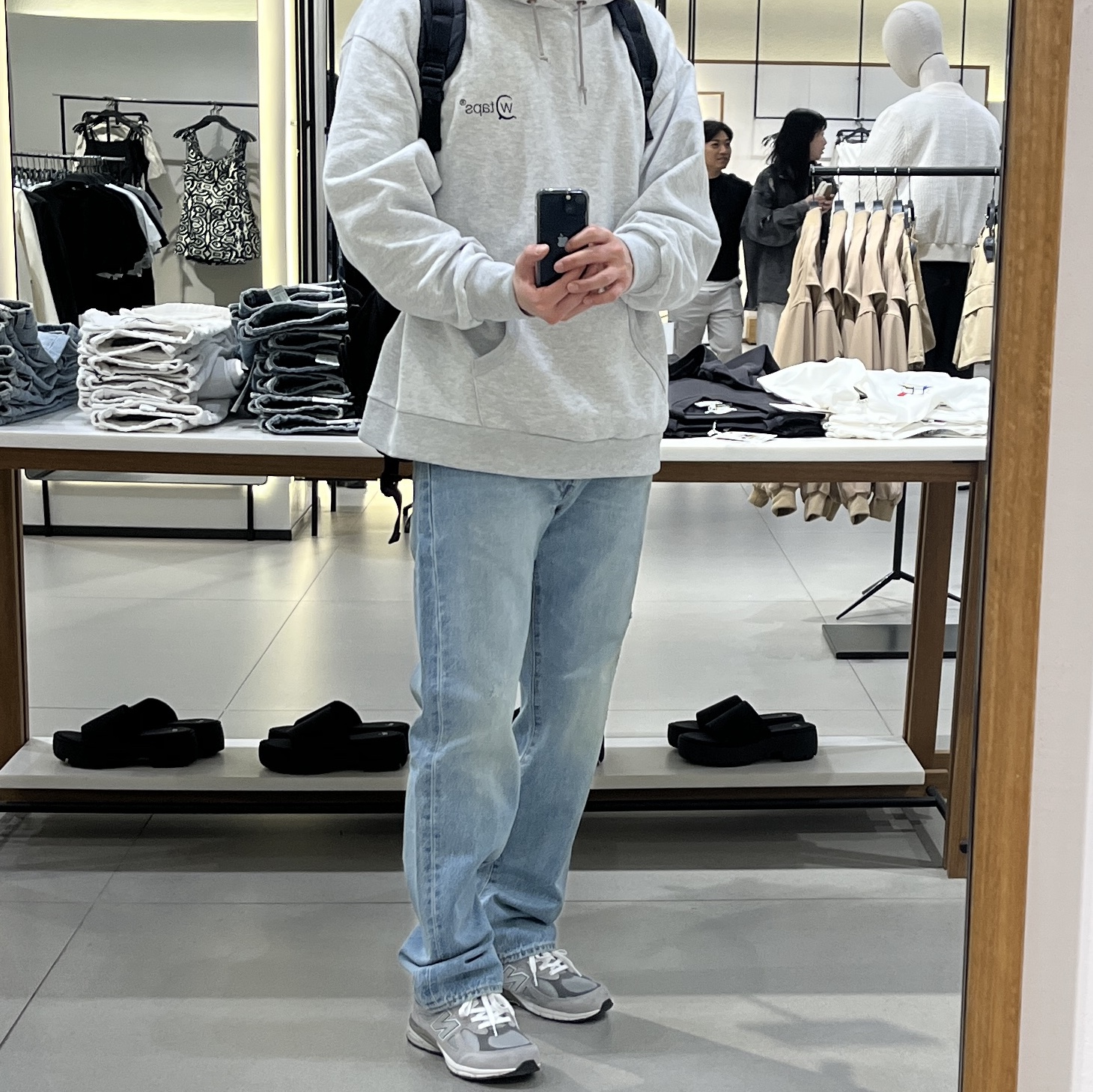 New Balance 990v3 Made in USA Grey - D Standard 착용 스타일