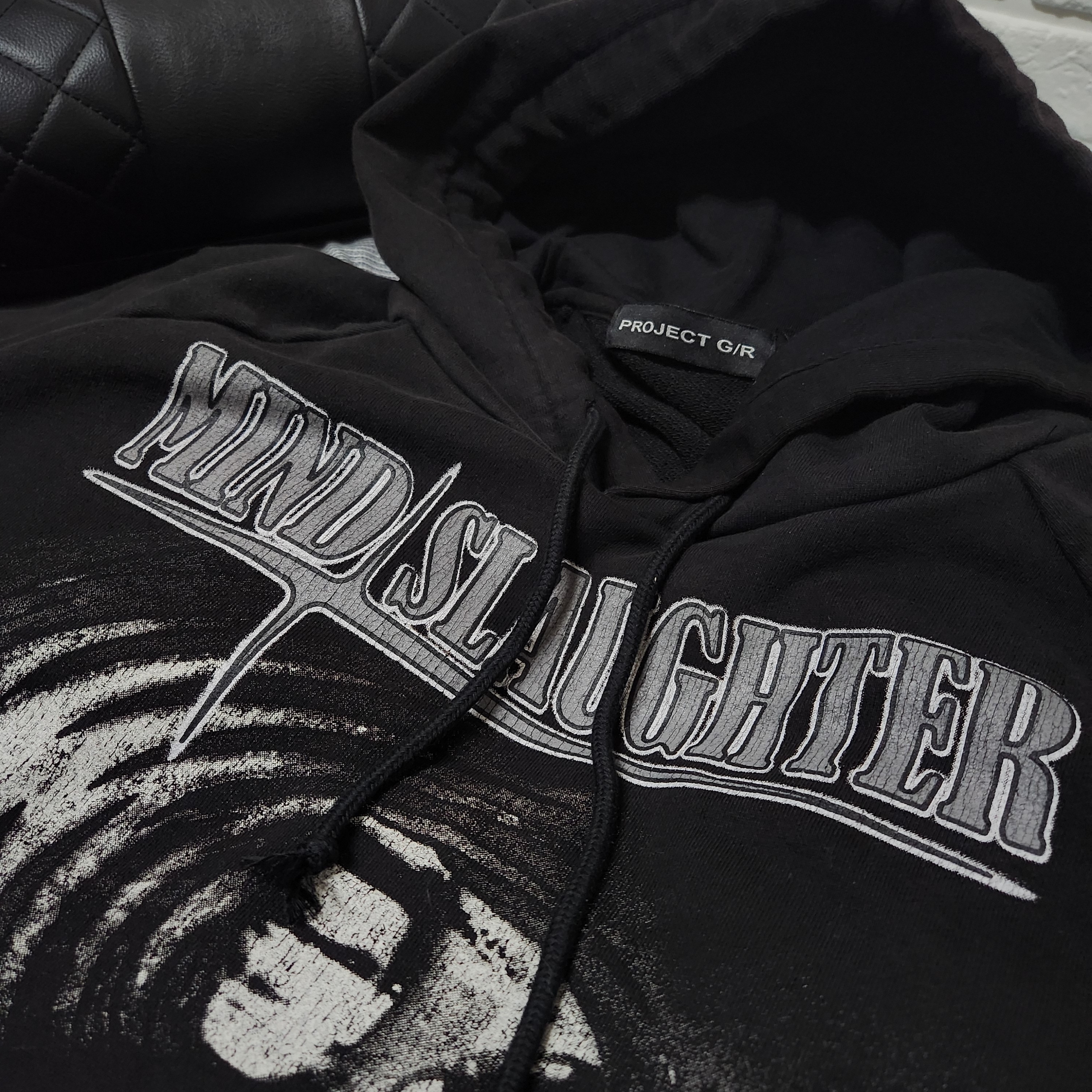 Project G/R Mind Slaughter Vintage Washeed Hoodie Black 착용 스타일