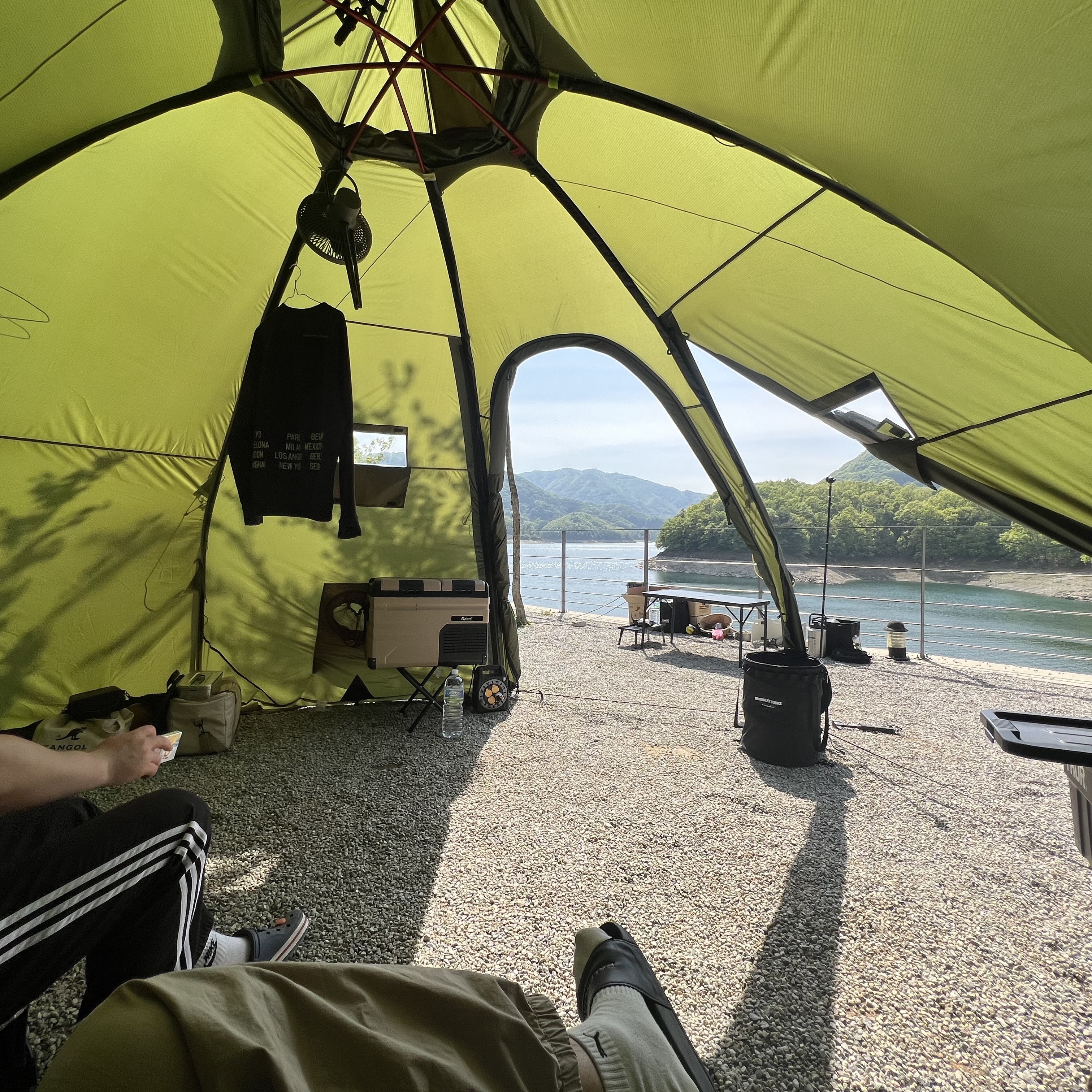 Helsport Varanger Dome 8-10 Outer Tent (With Pole) 착용 스타일 - 3