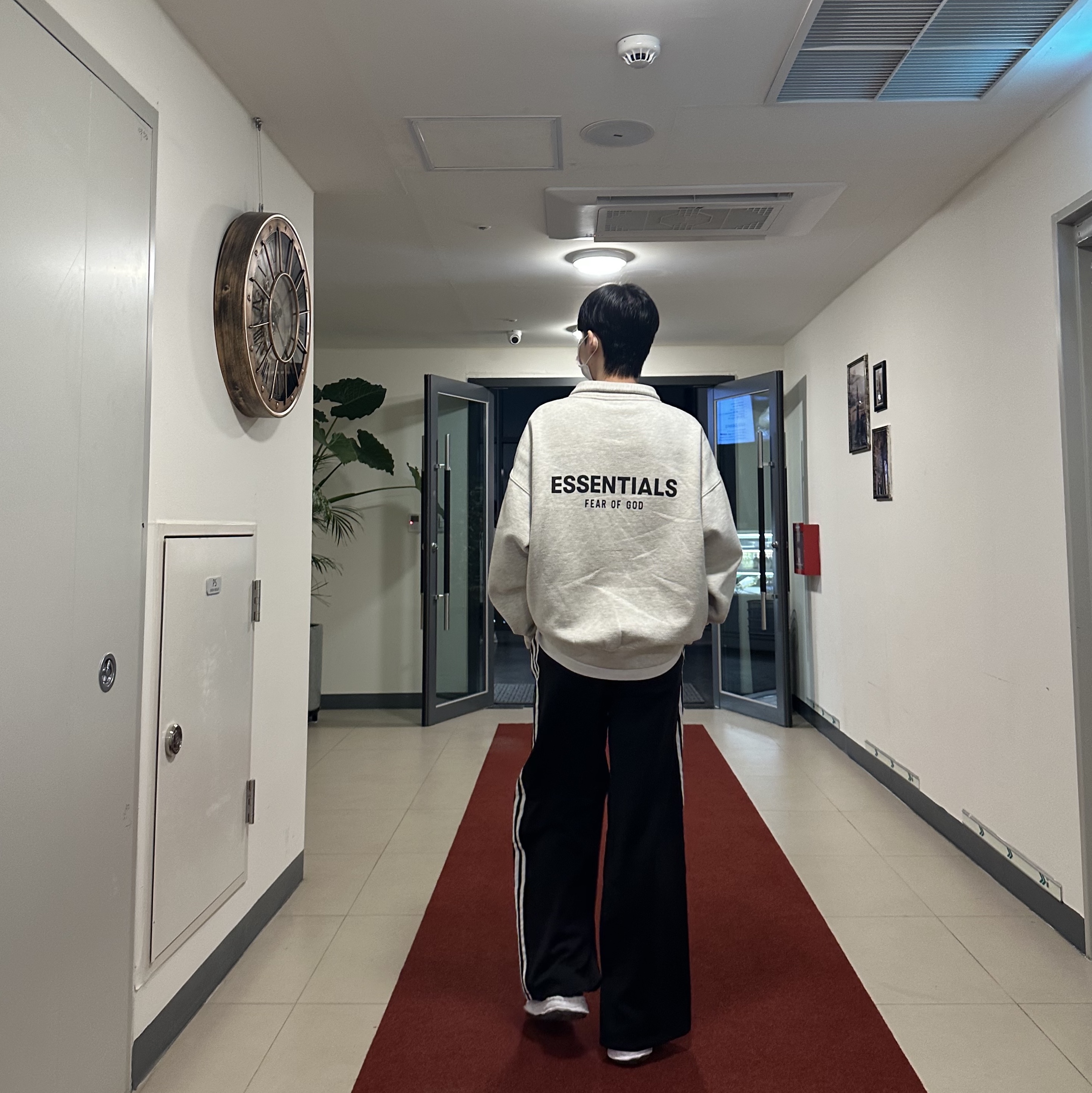 Essentials Mockneck Half-Zip Oatmeal - 21SS, Maison Mihara Yasuhiro Blakey OG Sole Canvas Low-top Sneakers Black White 착용 스타일 - 1