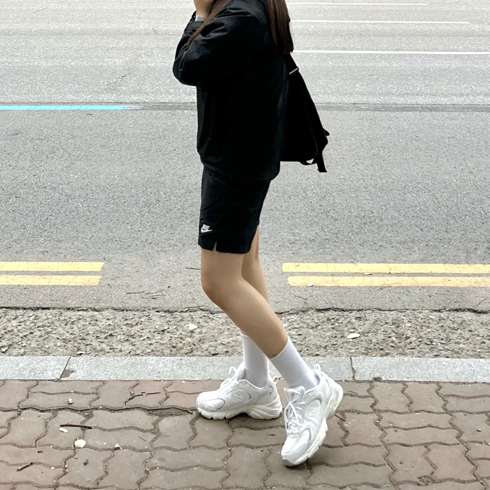 뉴발란스 530 화이트 크림 착용 스타일 - 2