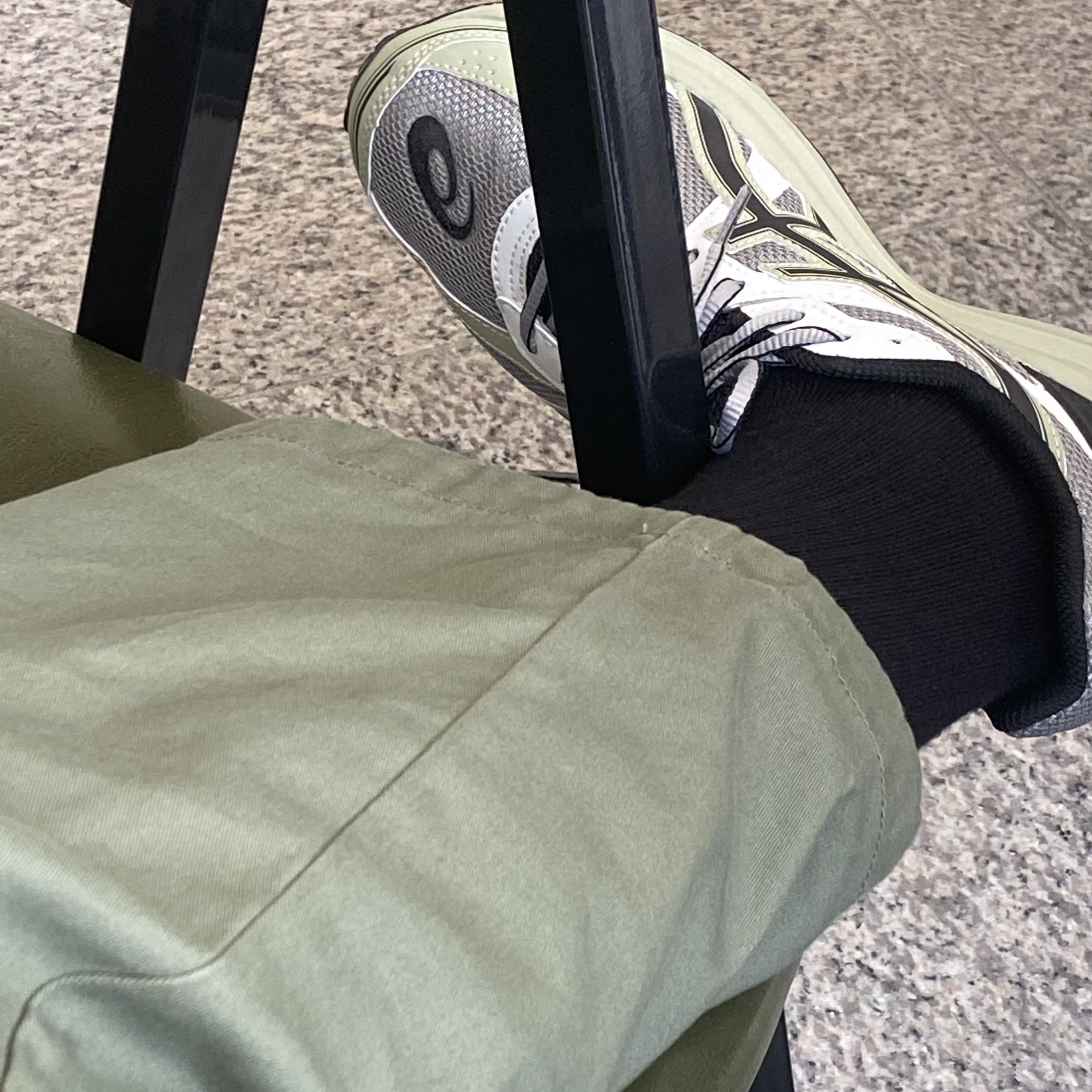 Asics Jog 100 S Sheet Rock - 2E Wide 착용 스타일