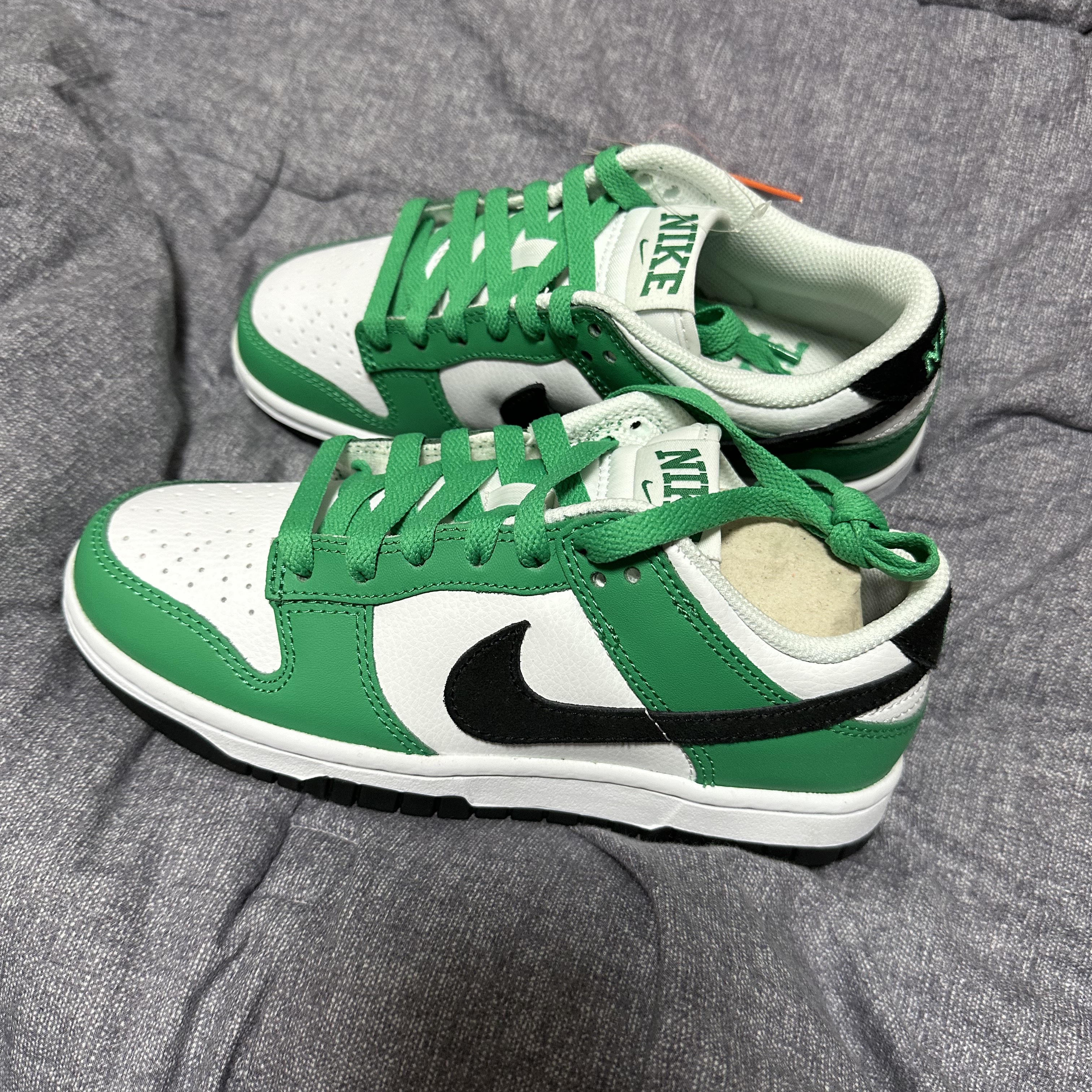 Nike Dunk Low White Green 착용 스타일 - 2