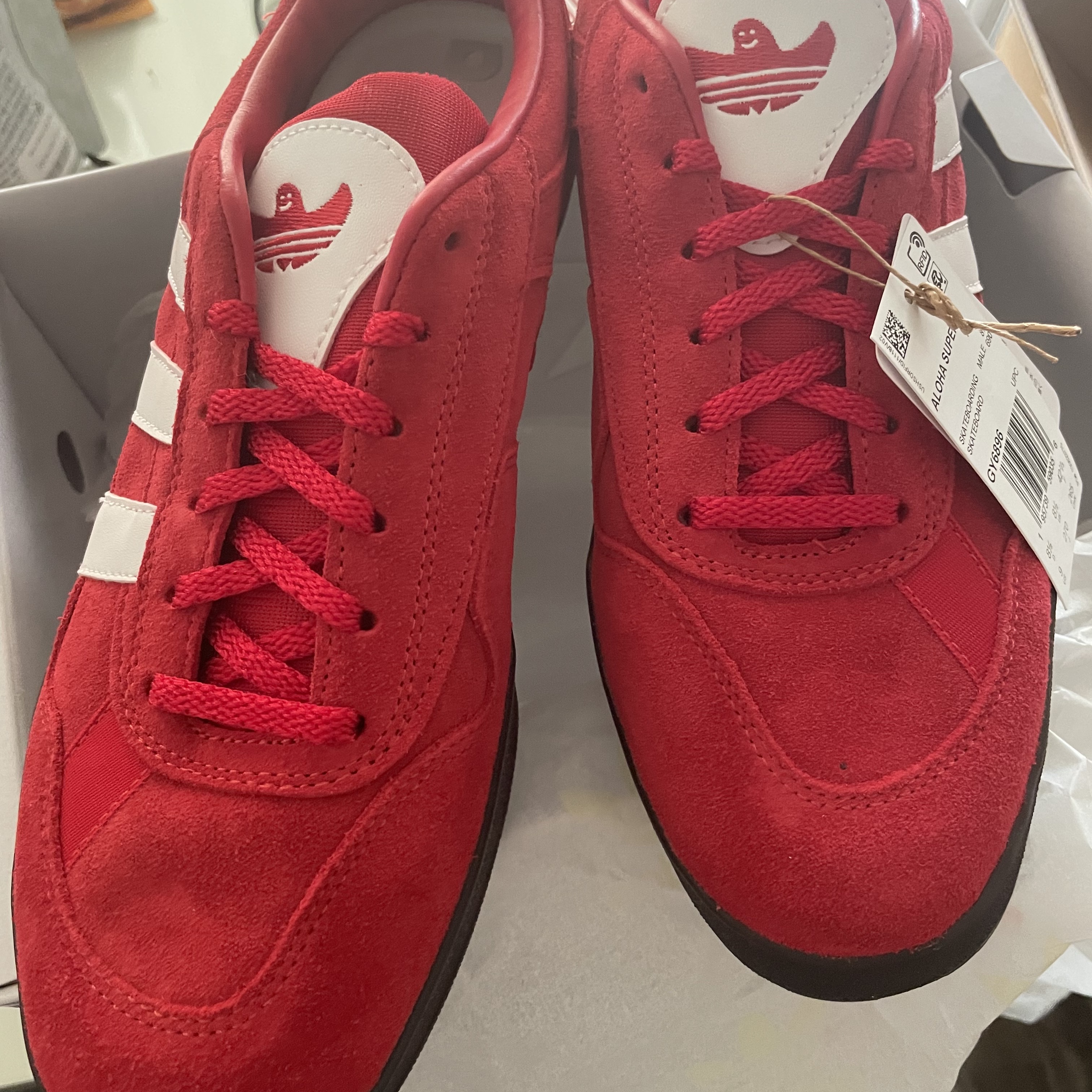 Adidas x Mark Gonzales Aloha Super Scarlet 착용 스타일 - 2