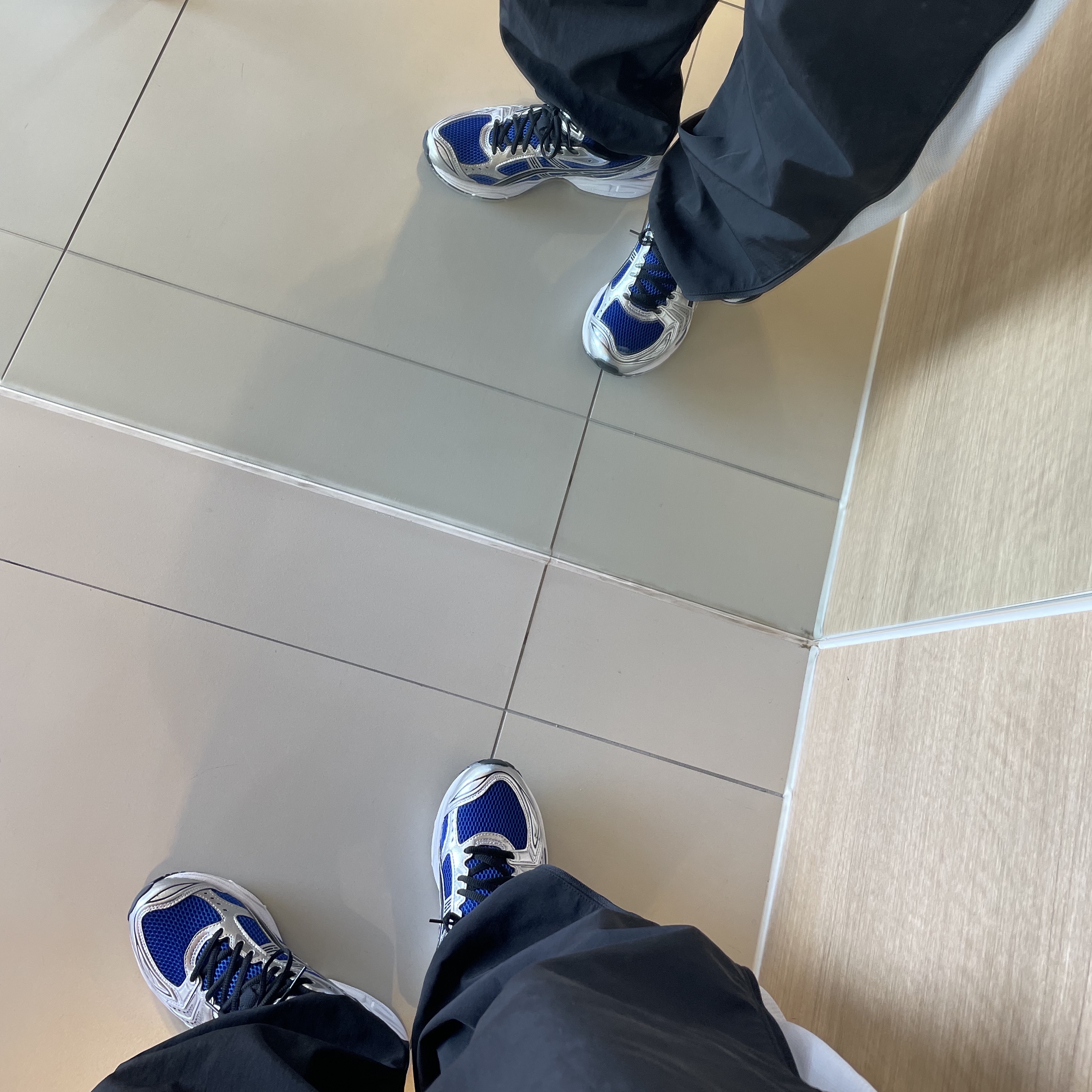 Asics Gel-Kayano 14 Monaco Blue Black 착용 스타일