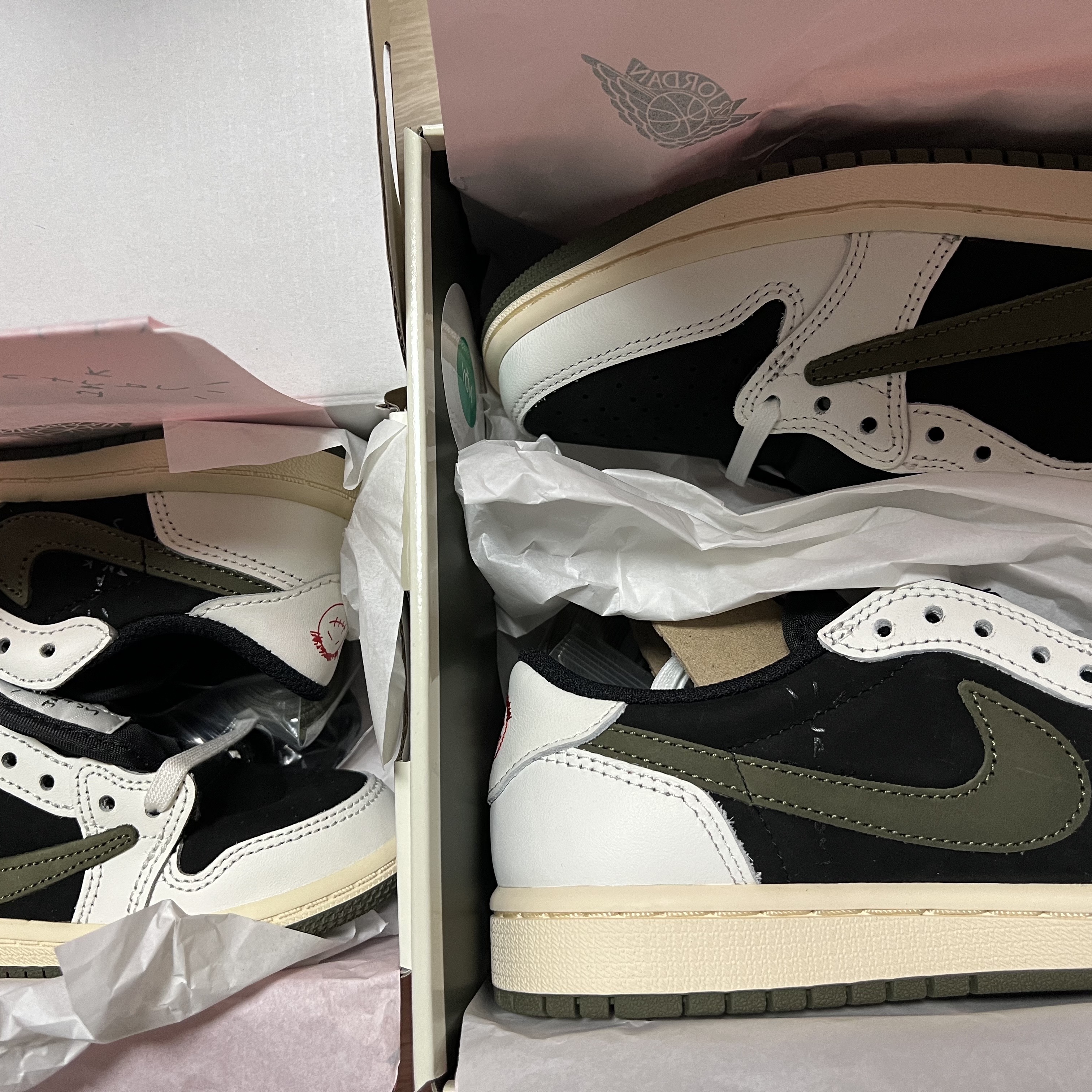 (W) Jordan 1 x Travis Scott Retro Low OG SP Medium Olive, (PS) Jordan 1 x Travis Scott Retro Low OG SP Medium Olive 착용 스타일 - 1