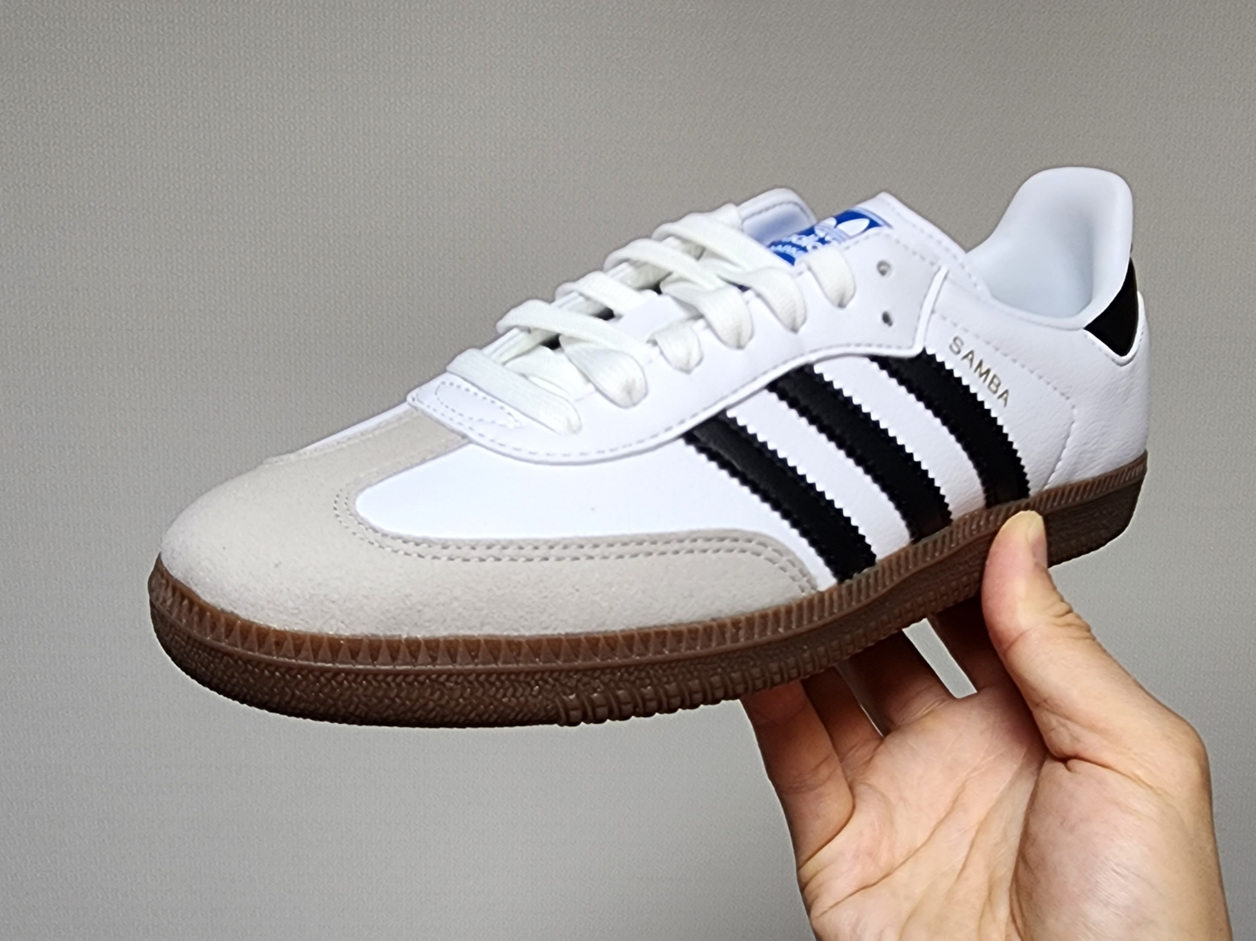 Adidas Samba Vegan White Black 착용 스타일