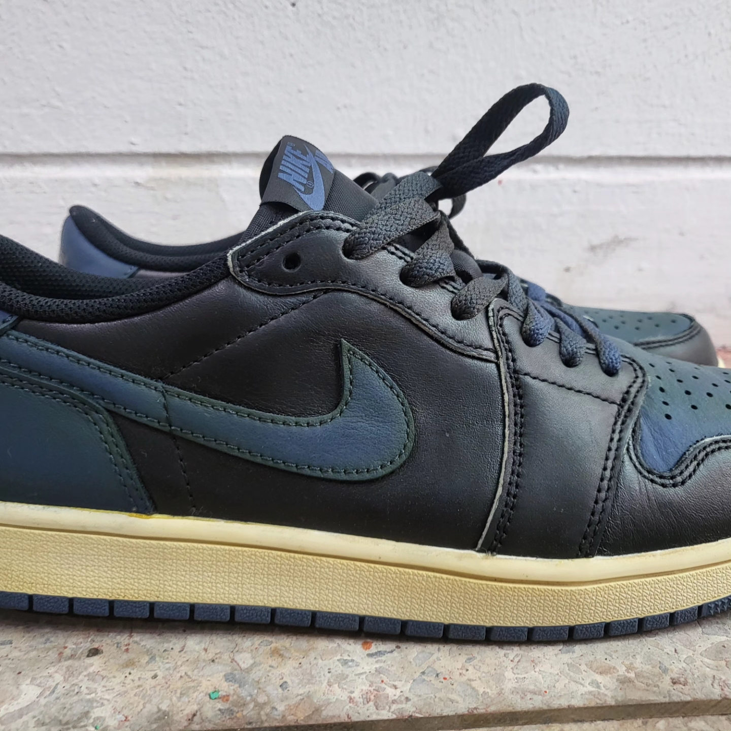 Jordan 1 Retro Low OG Mystic Navy 착용 스타일 - 1