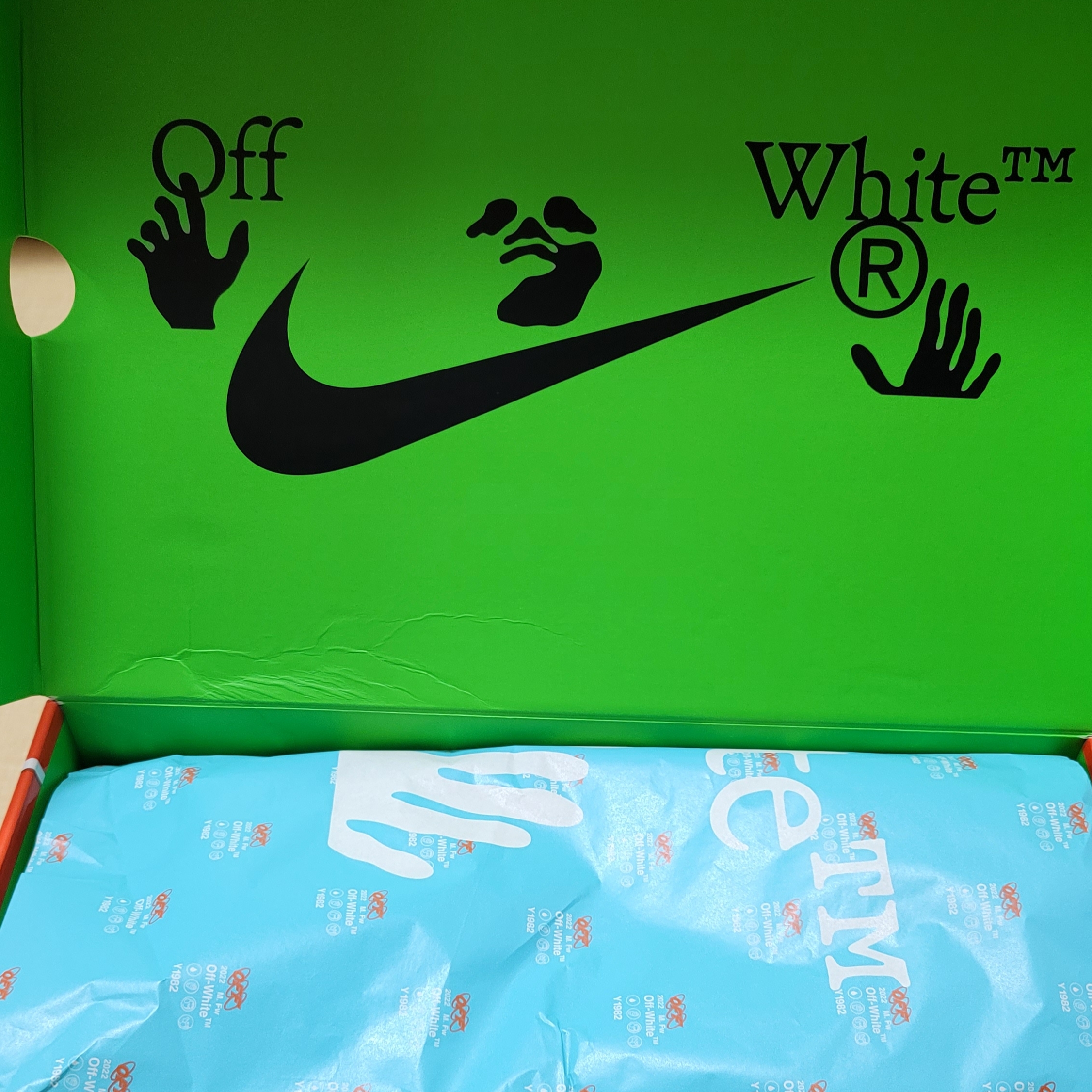 Nike x Off-White Air Force 1 Mid SP Leather Pine Green 착용 스타일 - 3