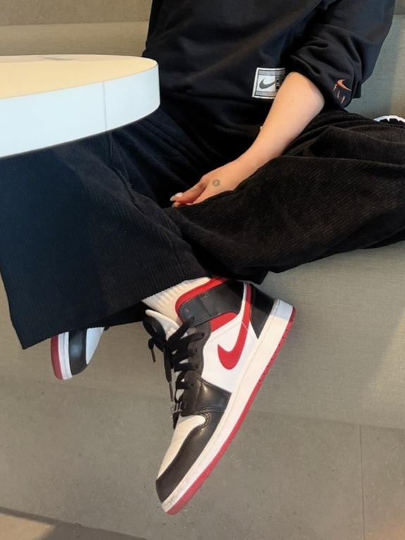 (GS) Jordan 1 Mid Gym Red Black White 착용 스타일