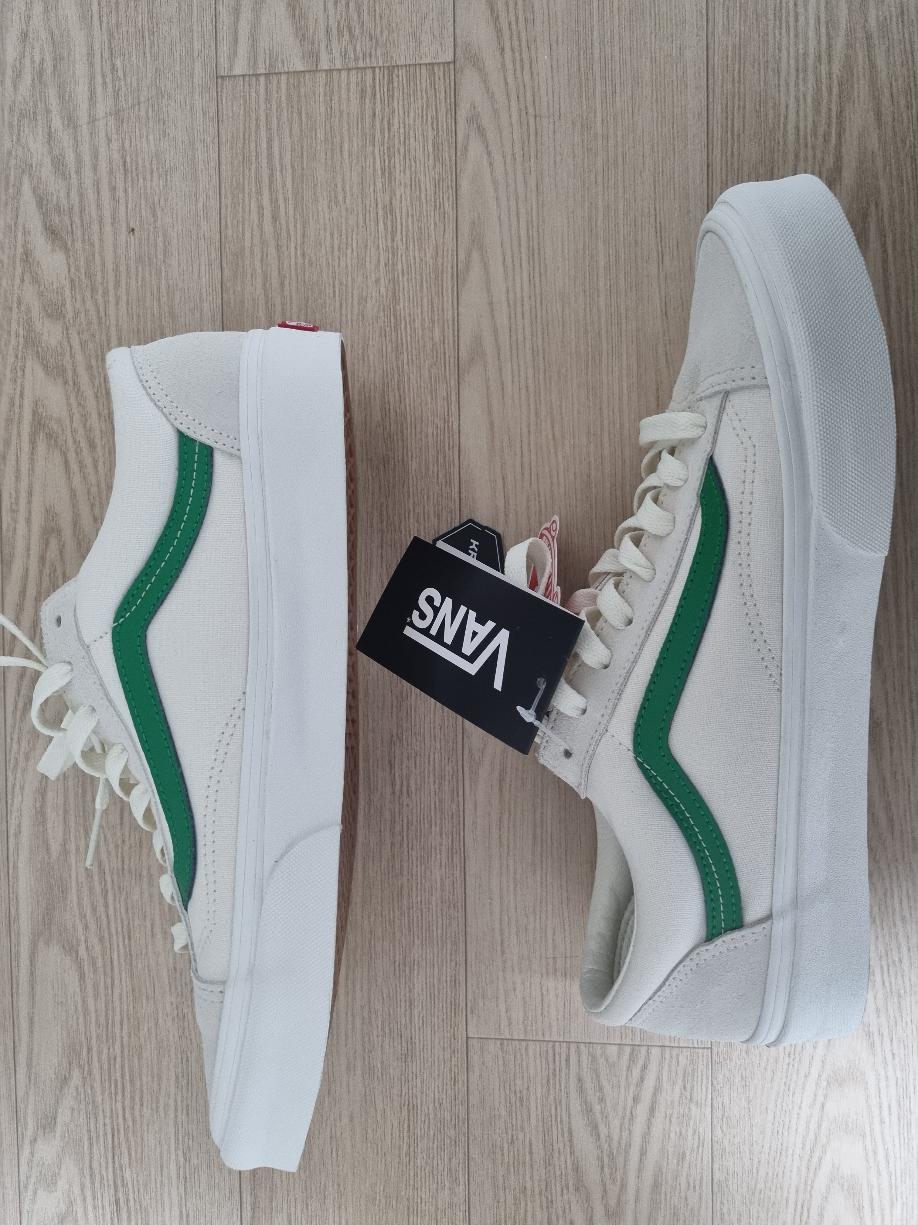 Vans Style 36 Marshmallow Jolly Green 착용 스타일