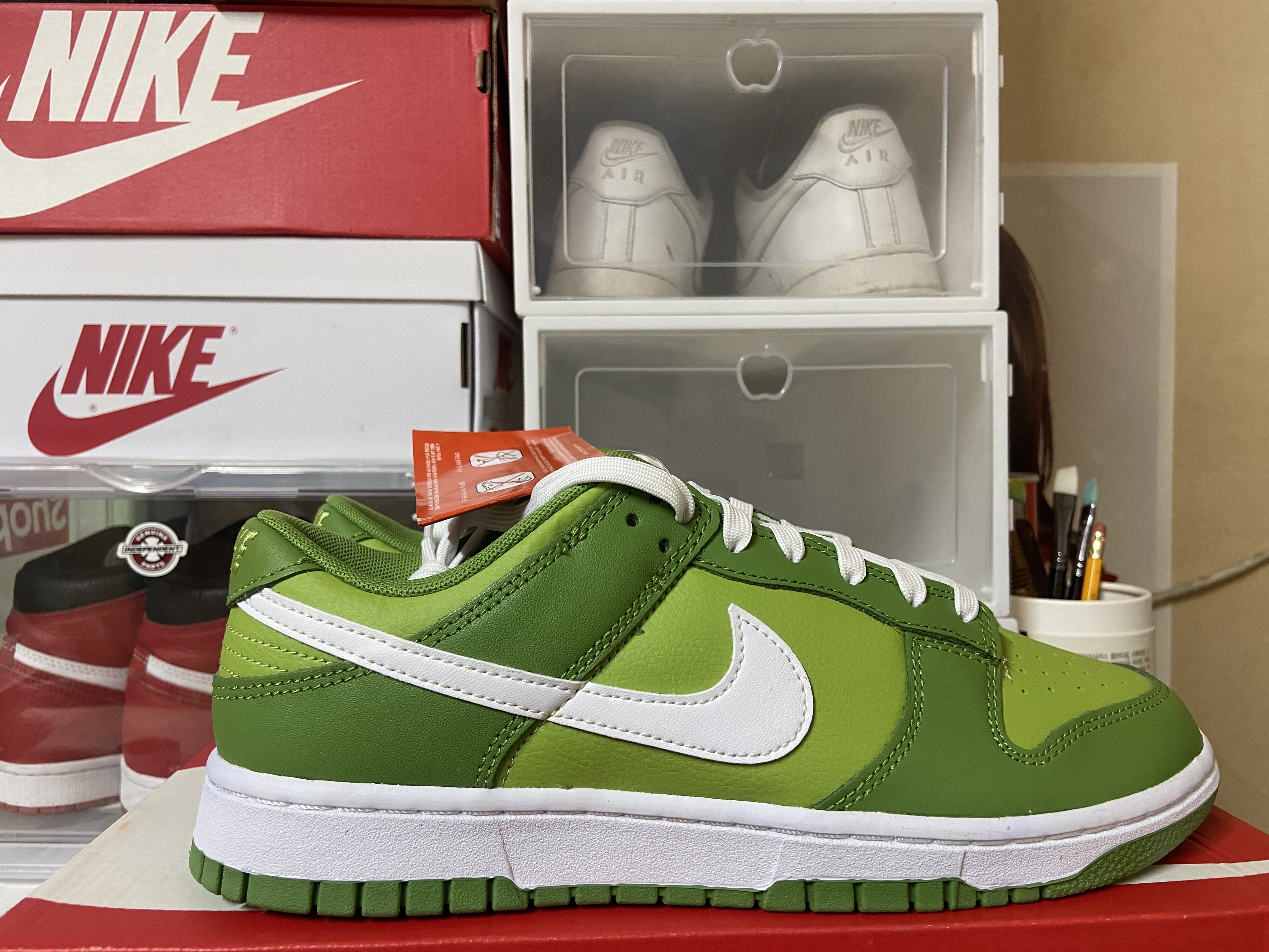 Nike Dunk Low Retro Vivid Green 착용 스타일
