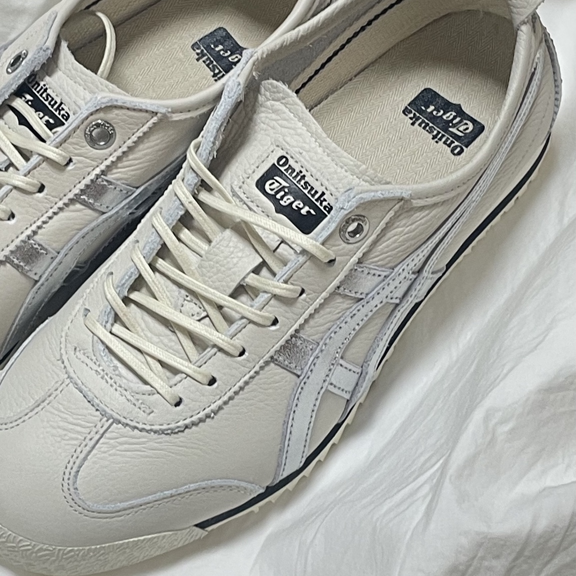 Onitsuka Tiger Mexico 66 SD Birch Silver 착용 스타일 - 1