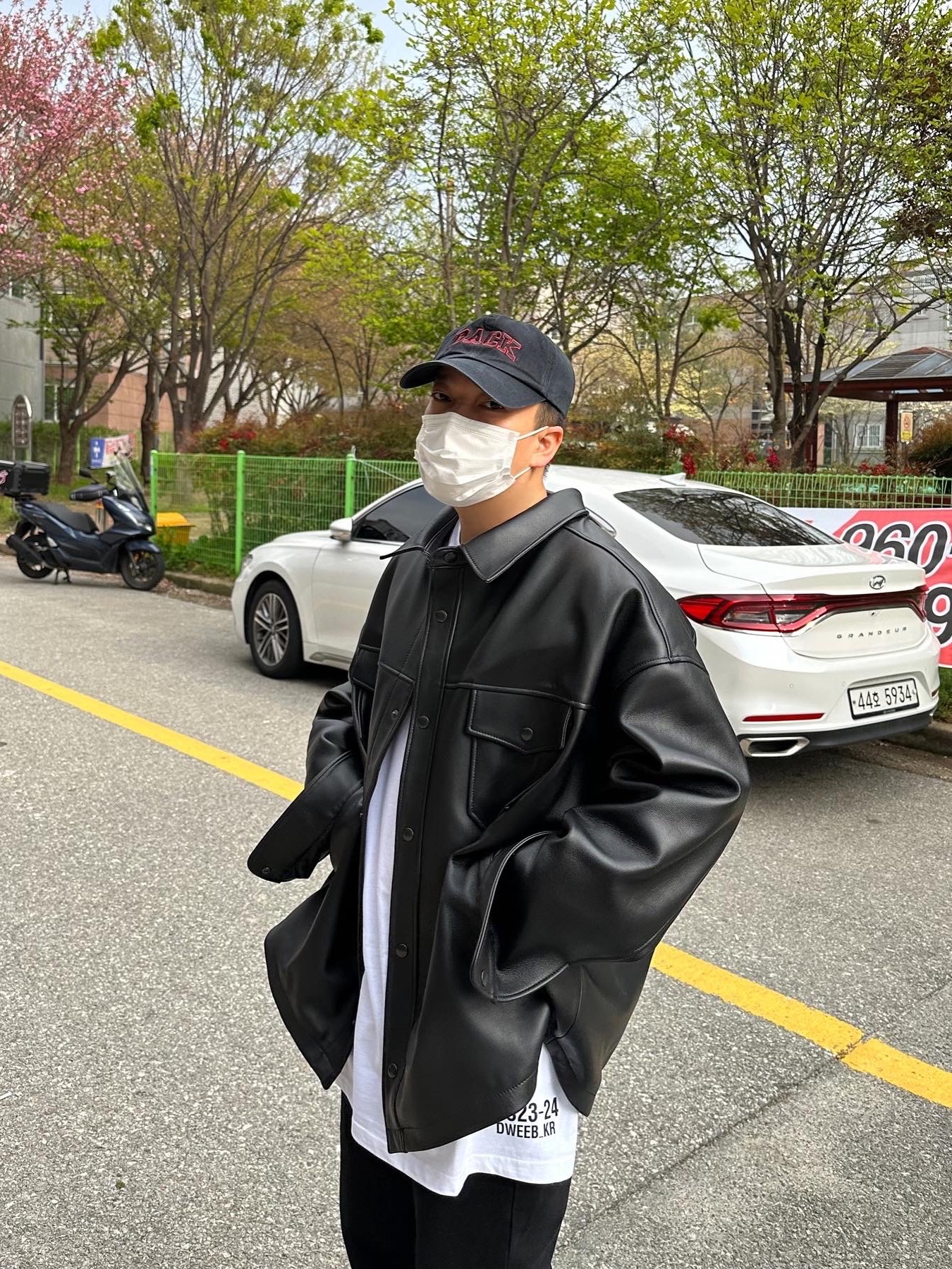 메종 미하라 야스히로 블레이키 VL OG 솔 캔버스 로우탑 스니커즈 화이트 착용 스타일 - 1