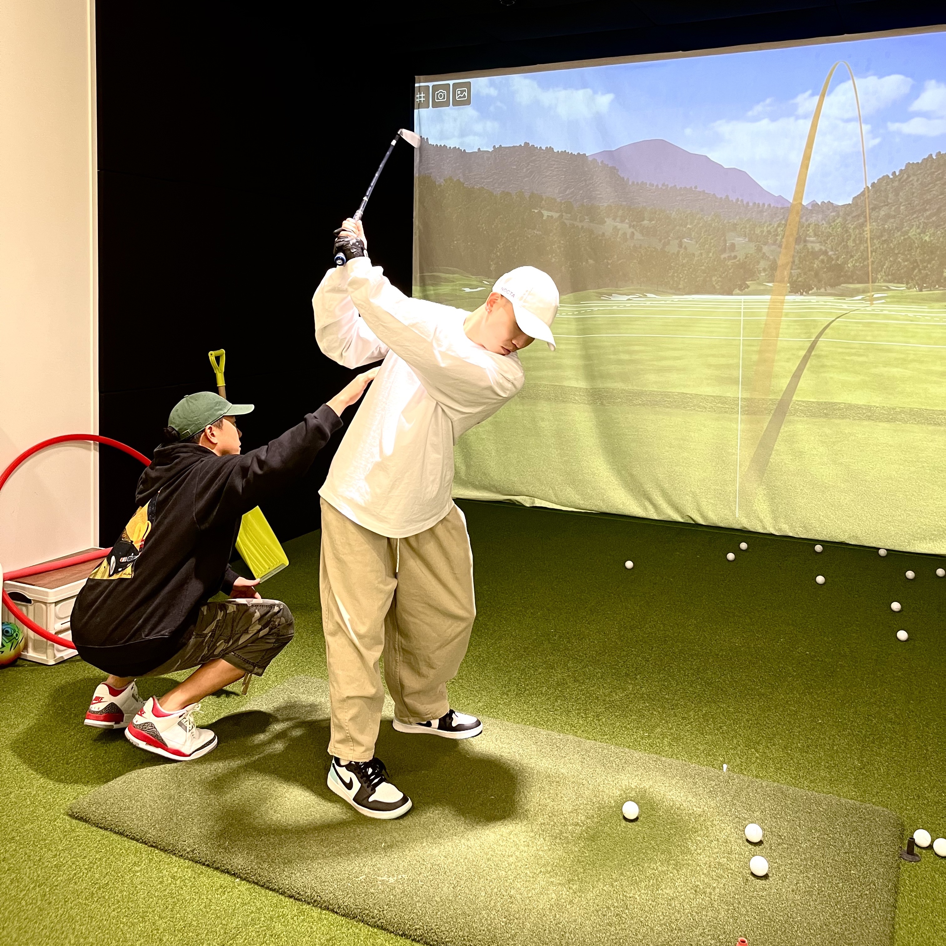 Jordan 1 Low Golf Shadow 착용 스타일 - 2