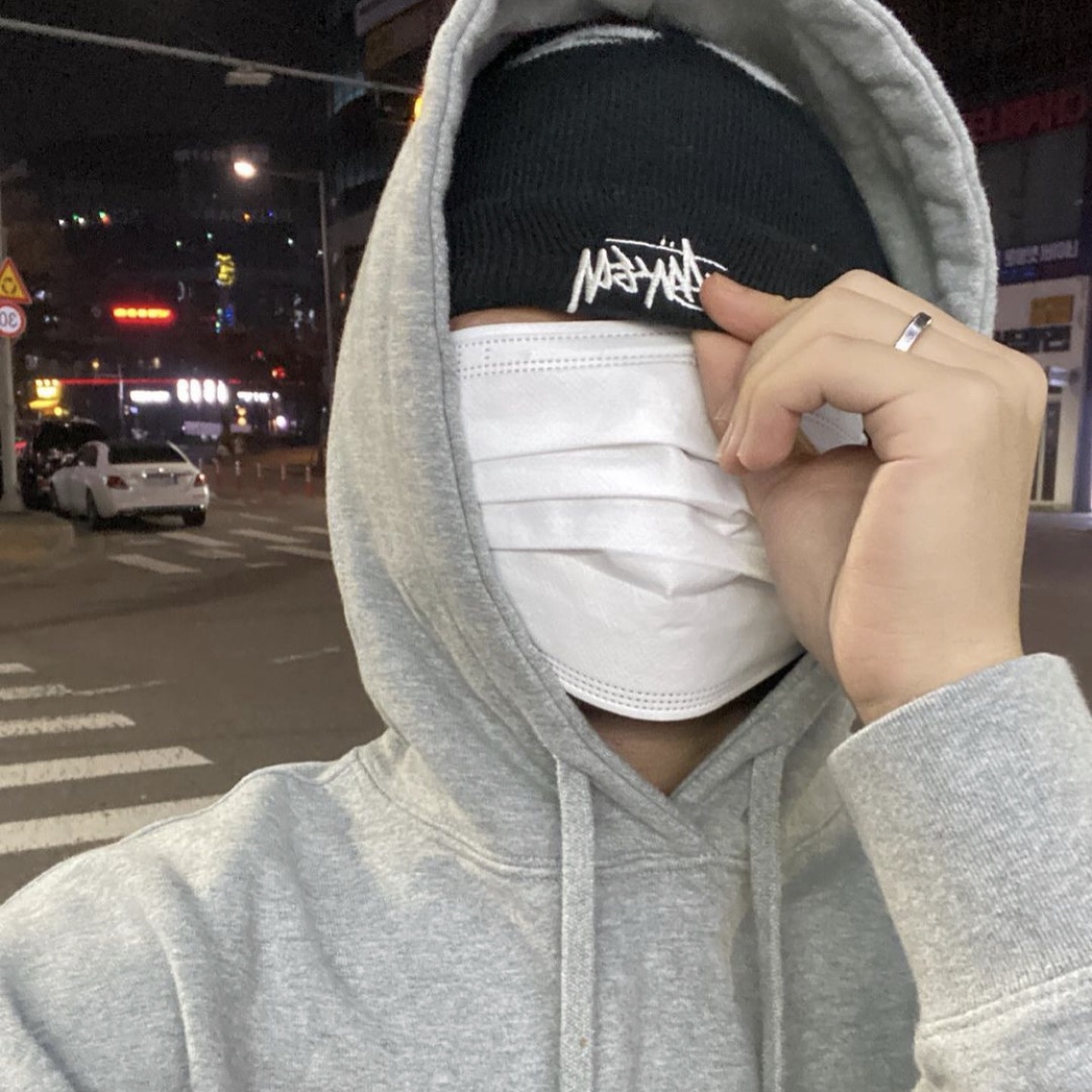 Stussy Full Suit Jacquard Cuff Beanie Black 착용 스타일 - 2