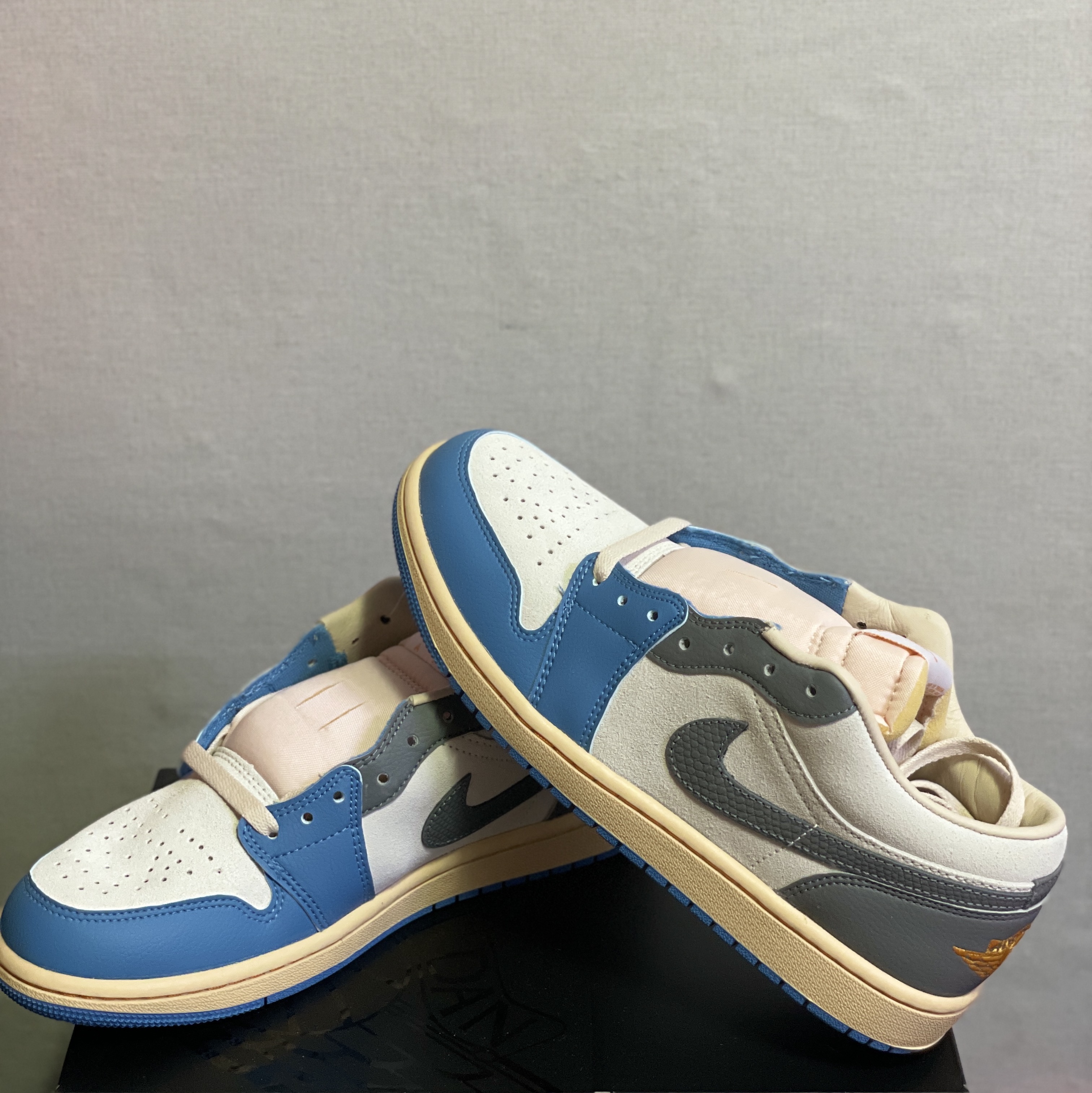 Jordan 1 Low SE Tokyo 96 착용 스타일 - 2
