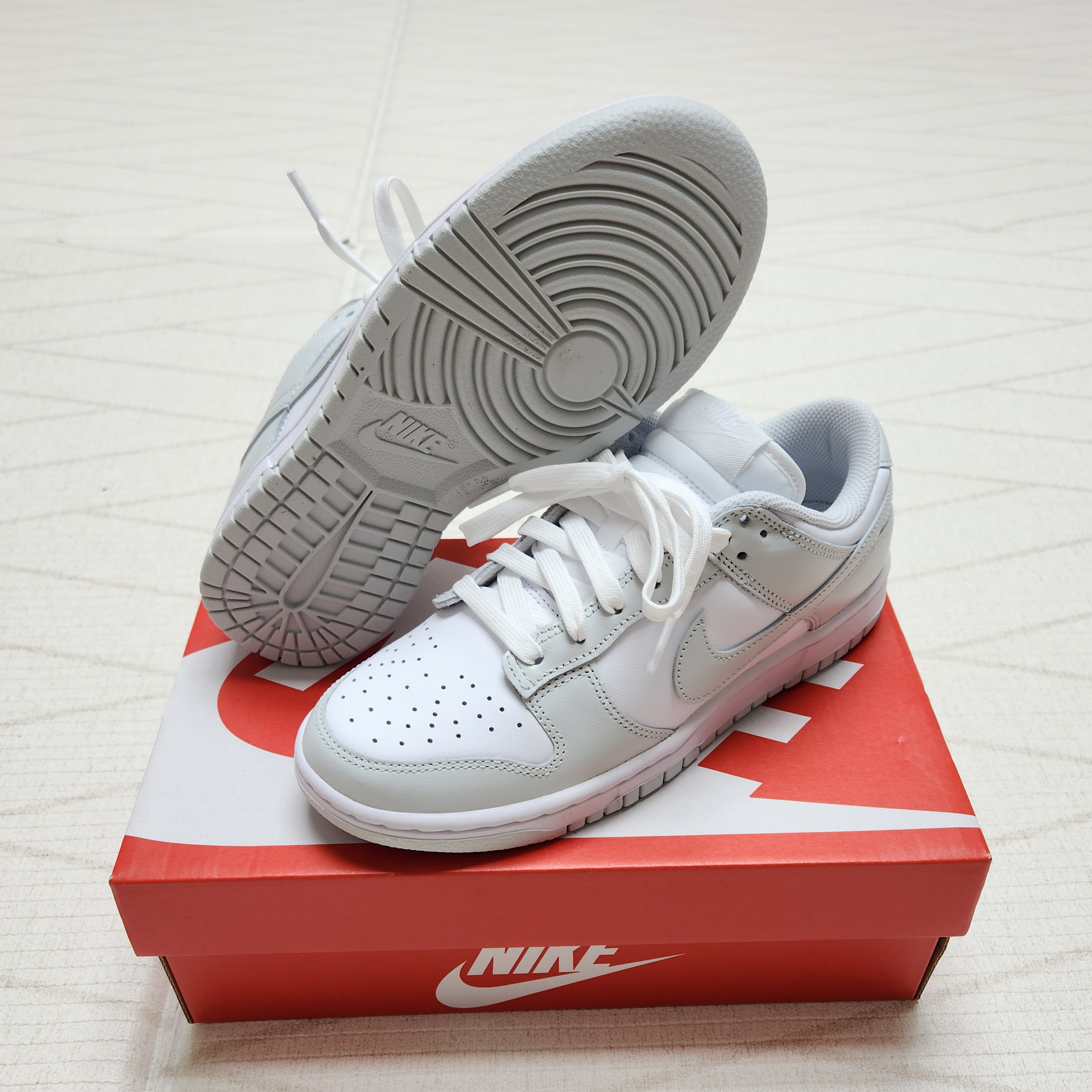(W) Nike Dunk Low Photon Dust 착용 스타일 - 2