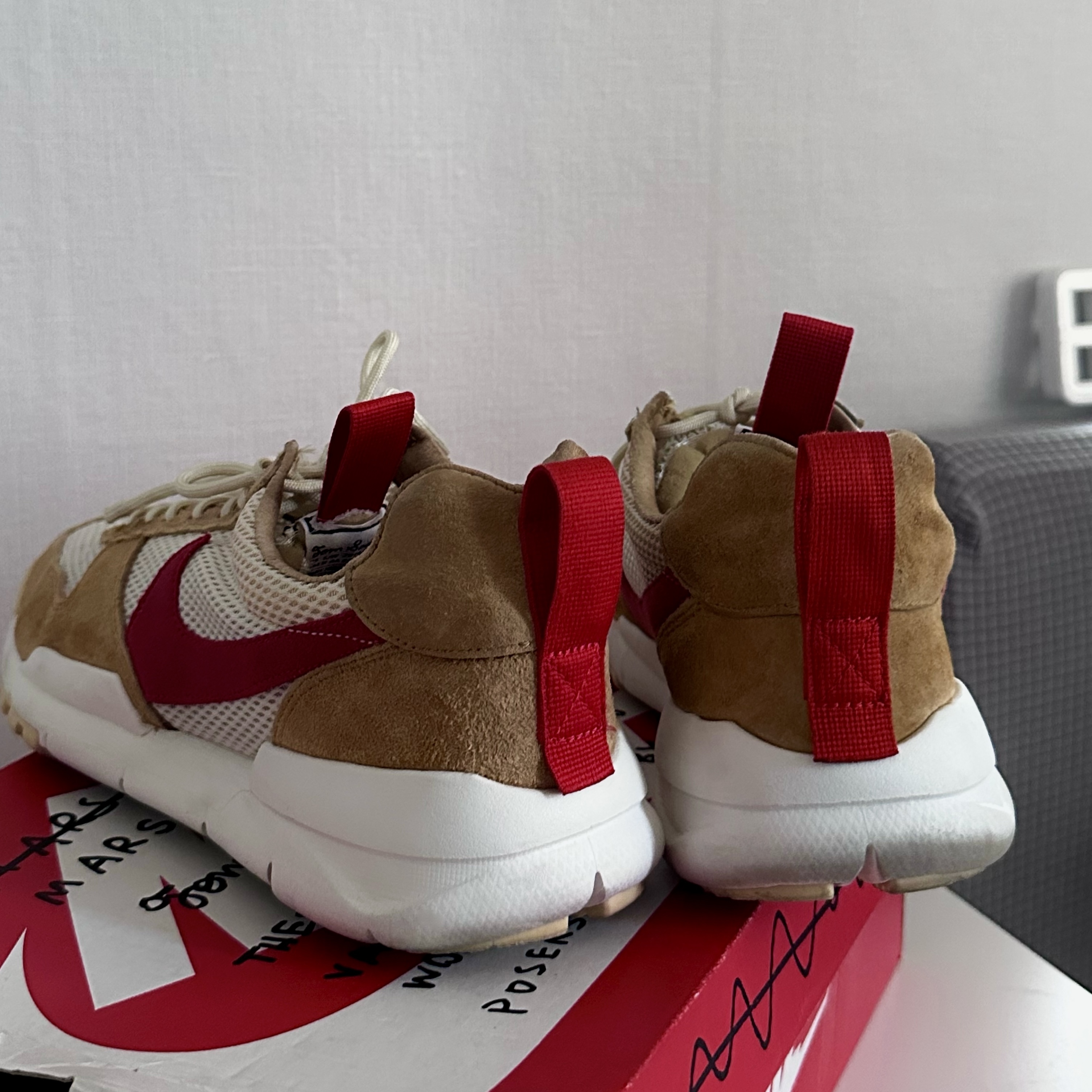 Nike x Tom Sachs Mars Yard Shoe 2.0 Space Camp 착용 스타일 - 1