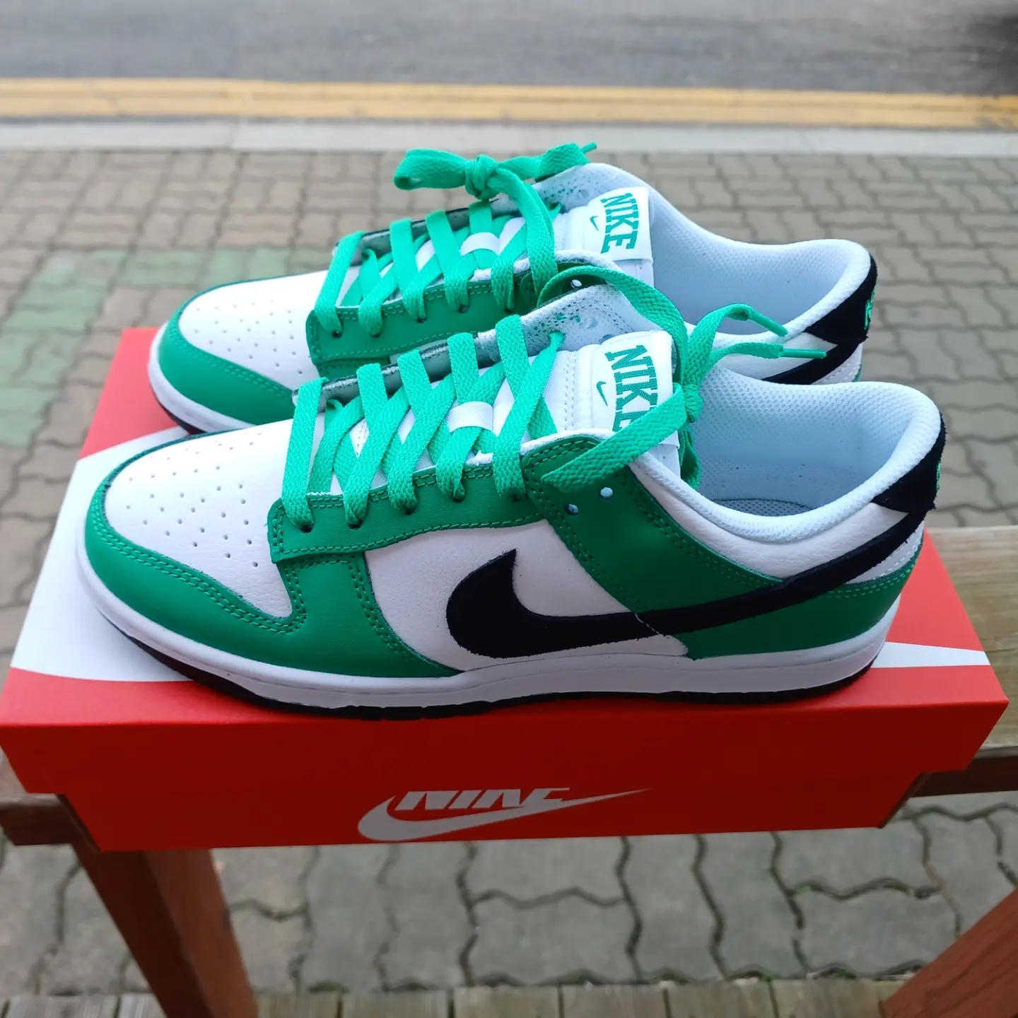 Nike Dunk Low White Green 착용 스타일 - 1