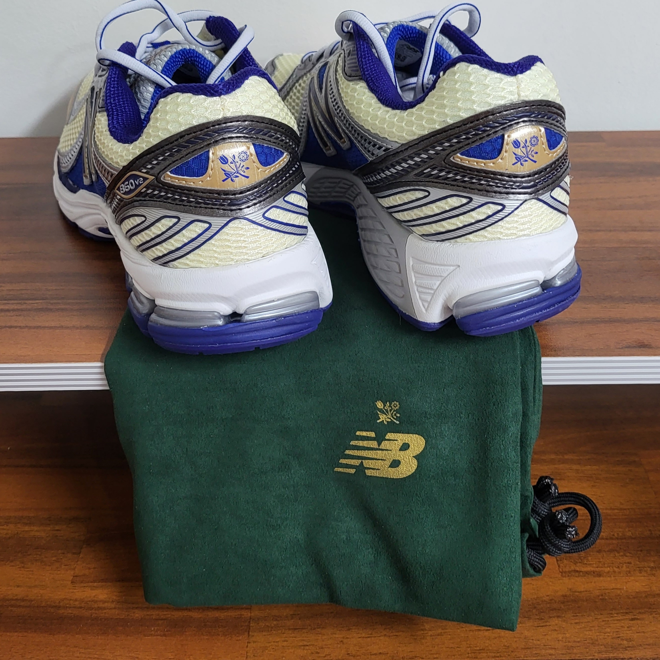 New Balance x Aime Leon Dore 860v2 Blue 착용 스타일 - 4