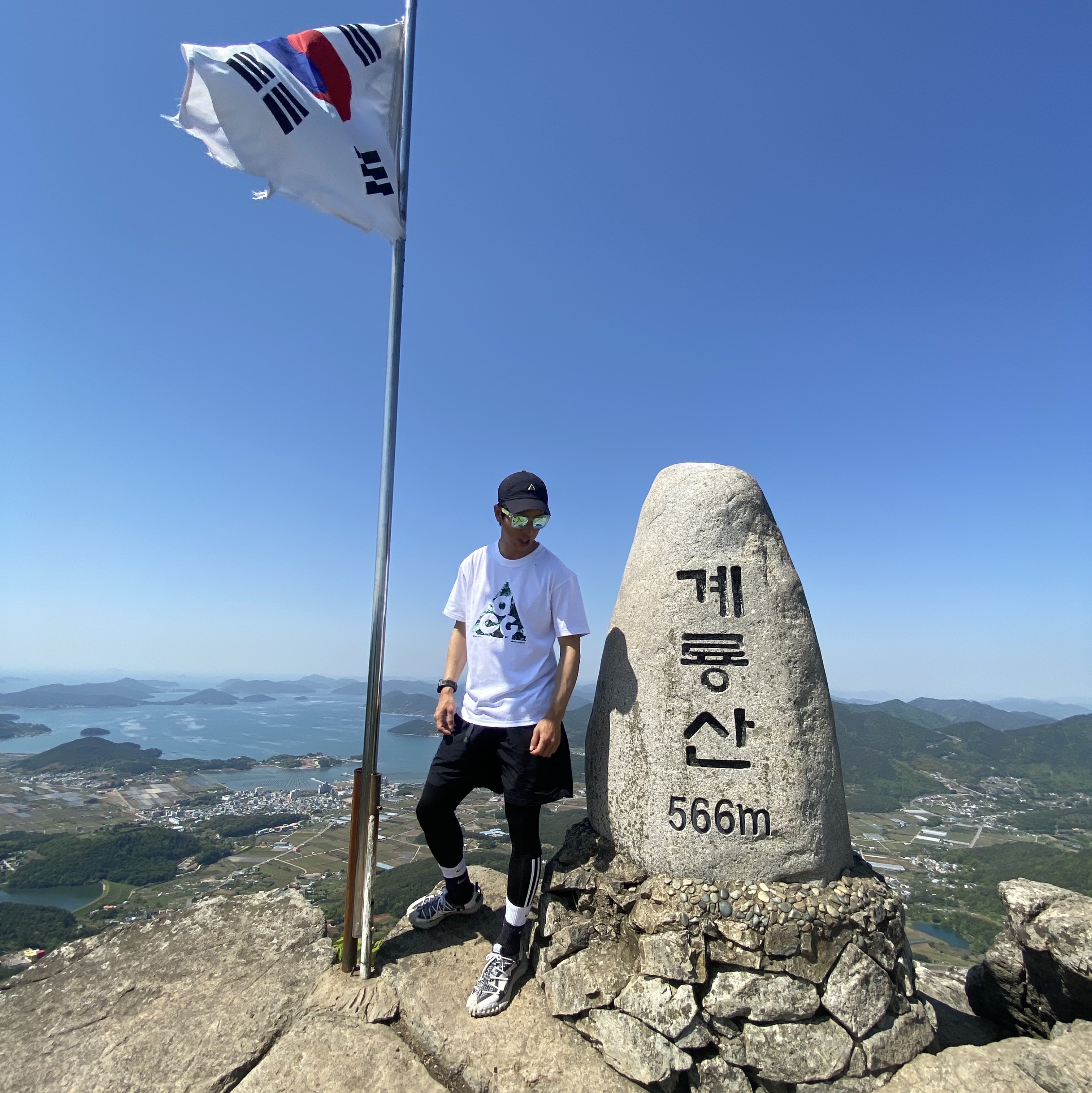 Nike NRG ACG SSNL T-Shirt White - Asia, Nike NRG ACG Trail Shorts Black Dark Smoke Grey - Asia 착용 스타일