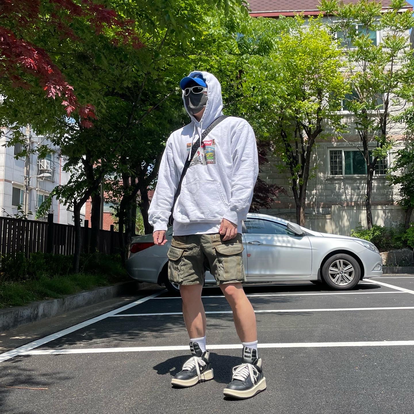 Supreme x Thrasher Hooded Sweatshirt Ash Grey - 21FW, Converse x Drkshdw Turbowpn Black Cream 착용 스타일 - 3