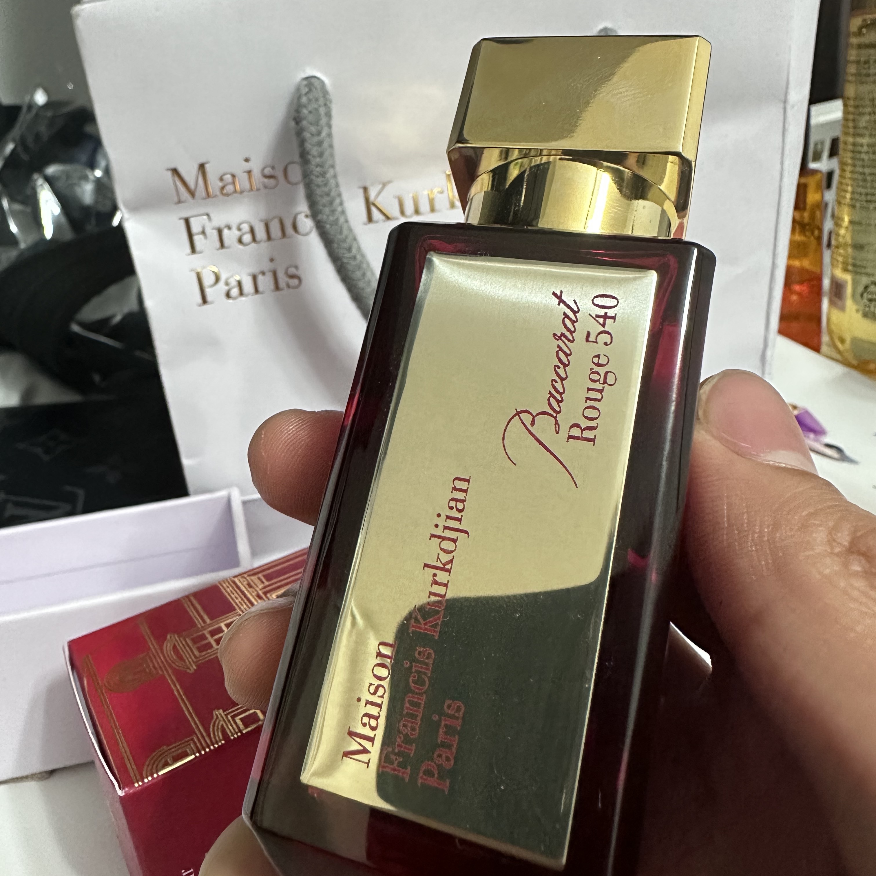 Maison Francis Kurkdjian Baccarat Rouge 540 Extrait De Parfum 35ml 착용 스타일