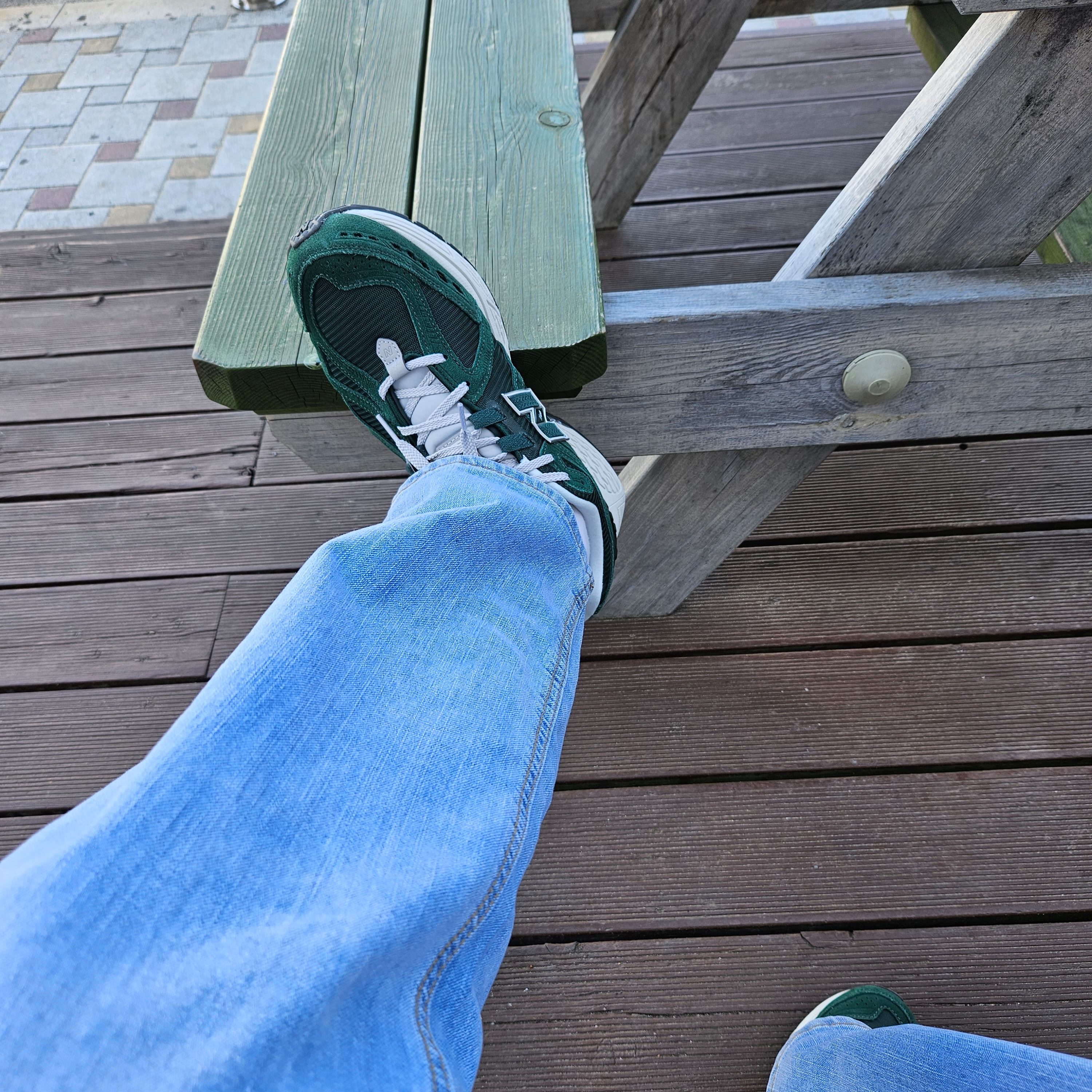 New Balance 1906R Nightwatch Green 착용 스타일