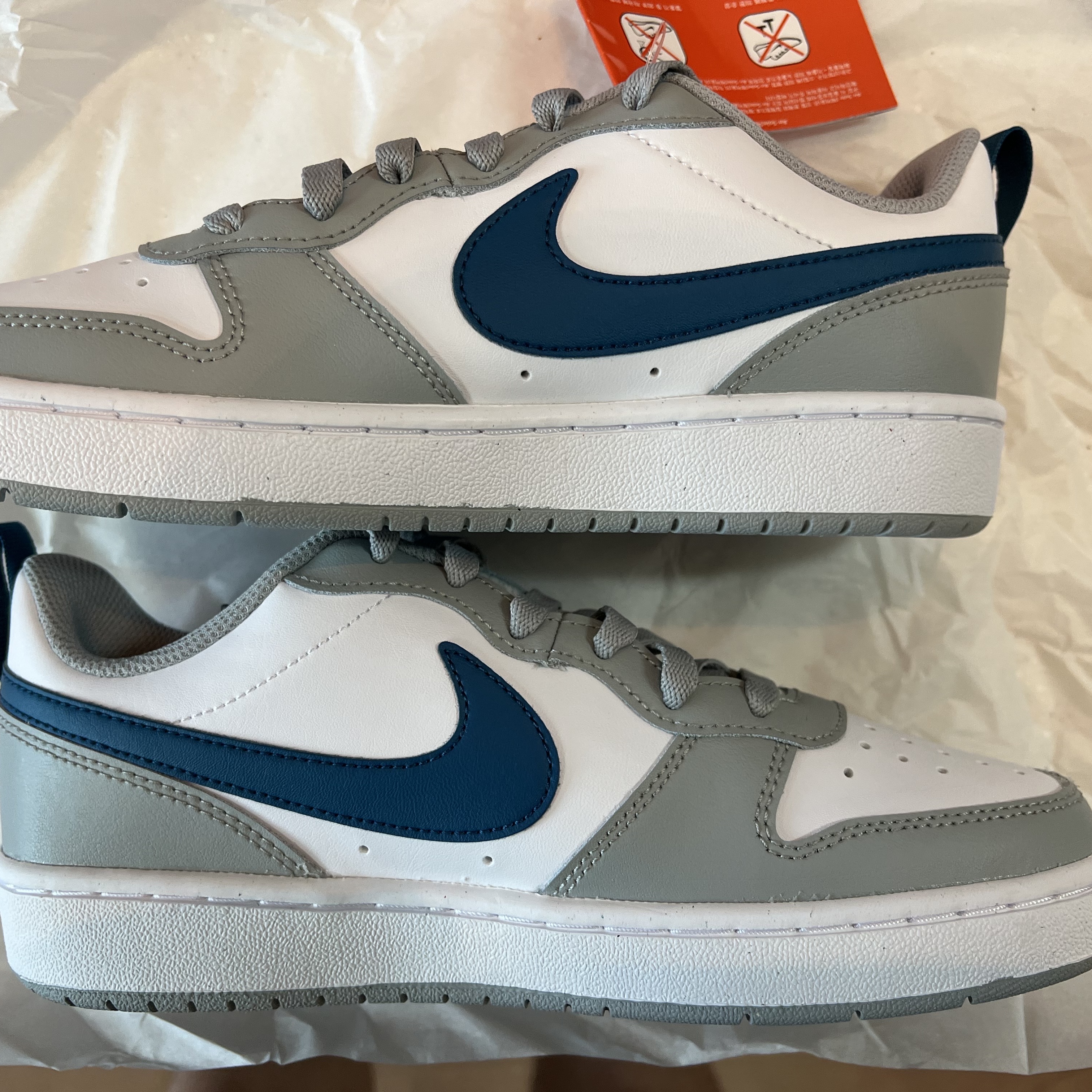 (GS) Nike Court Borough Low 2 Light Smoke Grey 착용 스타일