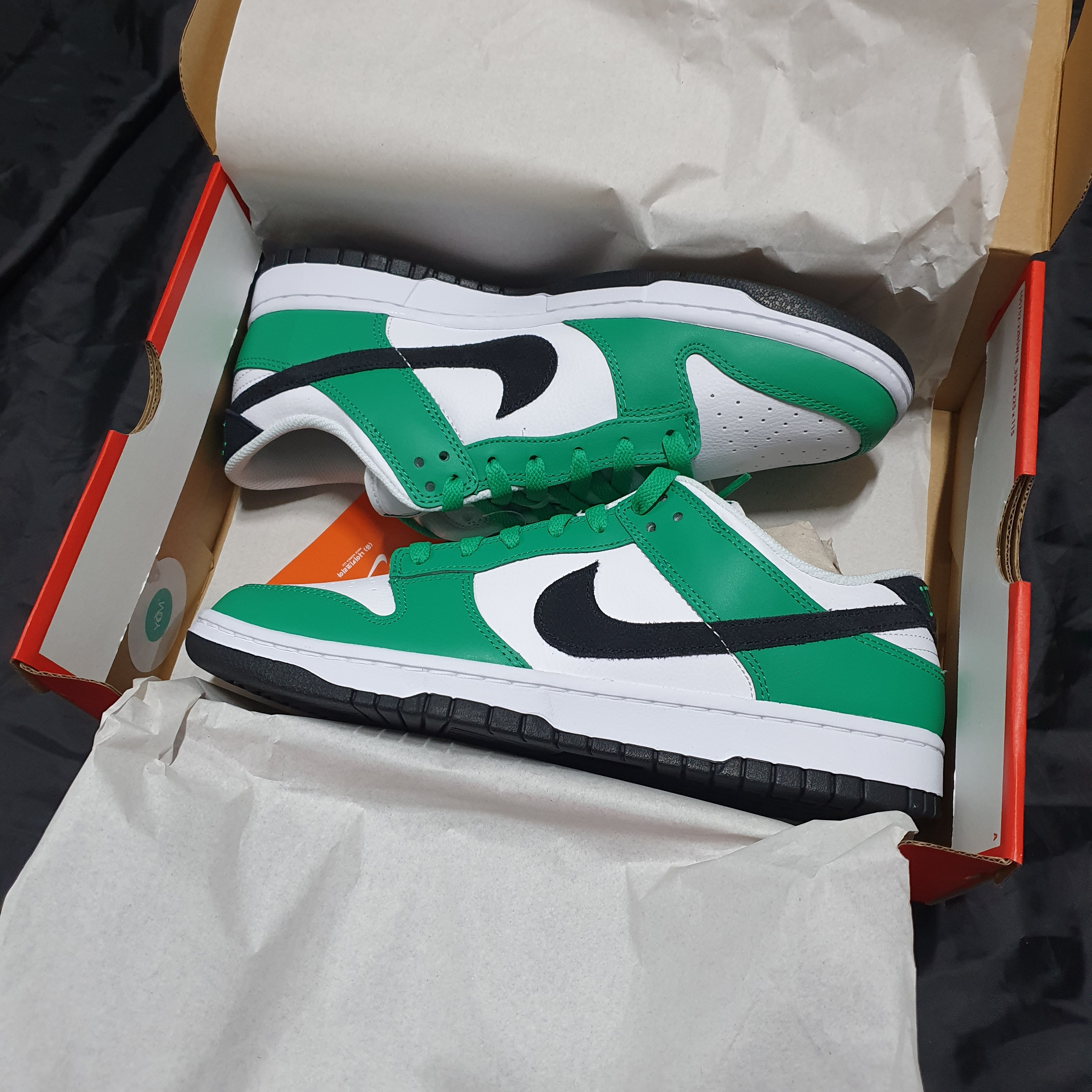 Nike Dunk Low White Green 착용 스타일 - 1