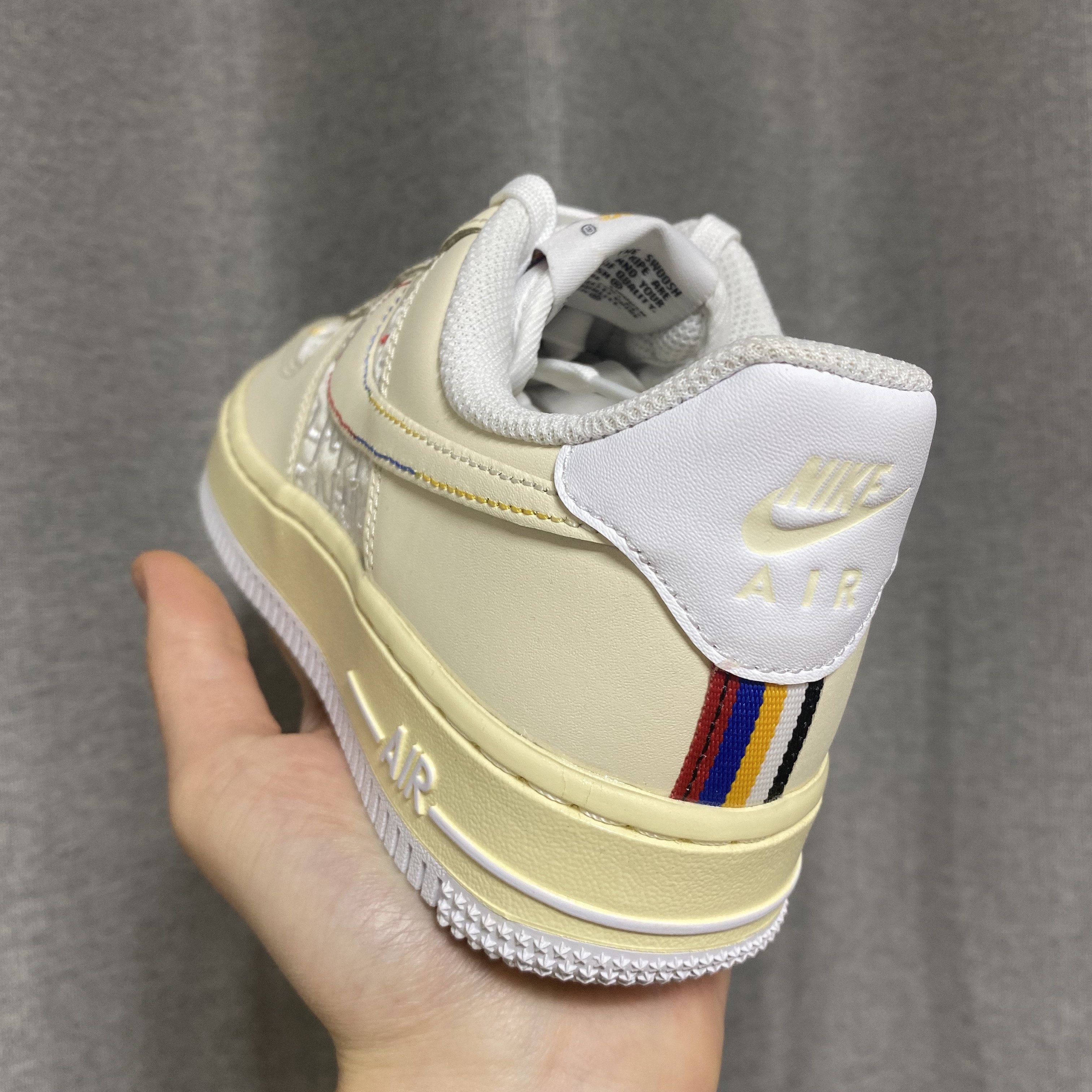 (W) Nike Air Force 1 '07 LV8 Hangul Day 착용 스타일 - 3