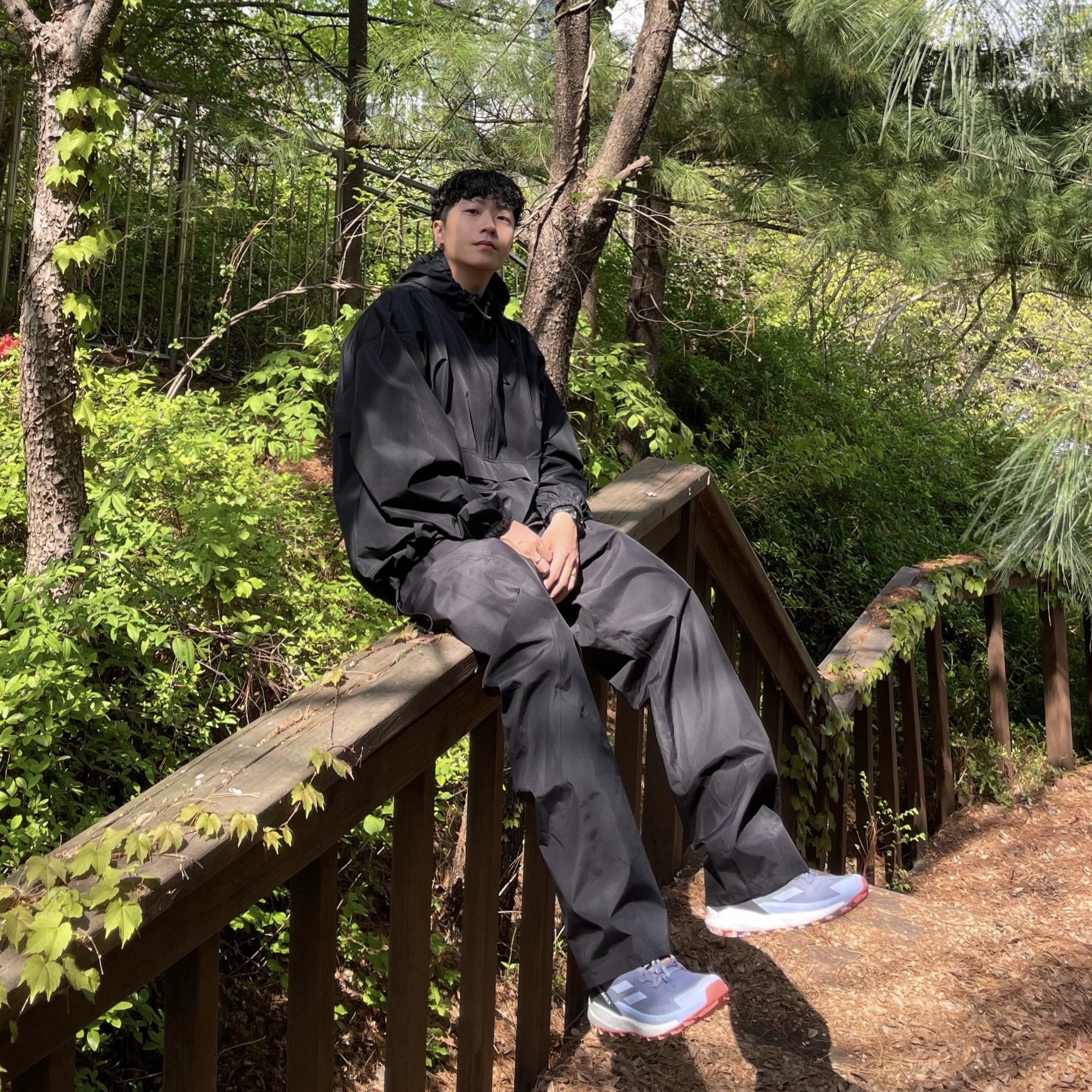 Sansan Gear Windblock Pants Black - 22FW 착용 스타일