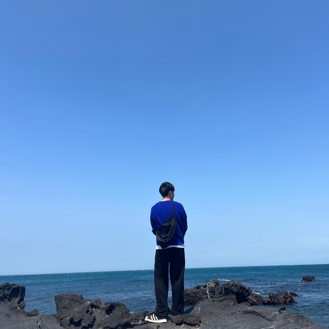 아디다스 슈퍼스타 82 블랙 화이트 착용 스타일 - 2