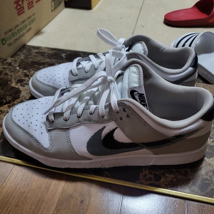 Nike Dunk Low Cool Grey White 착용 스타일
